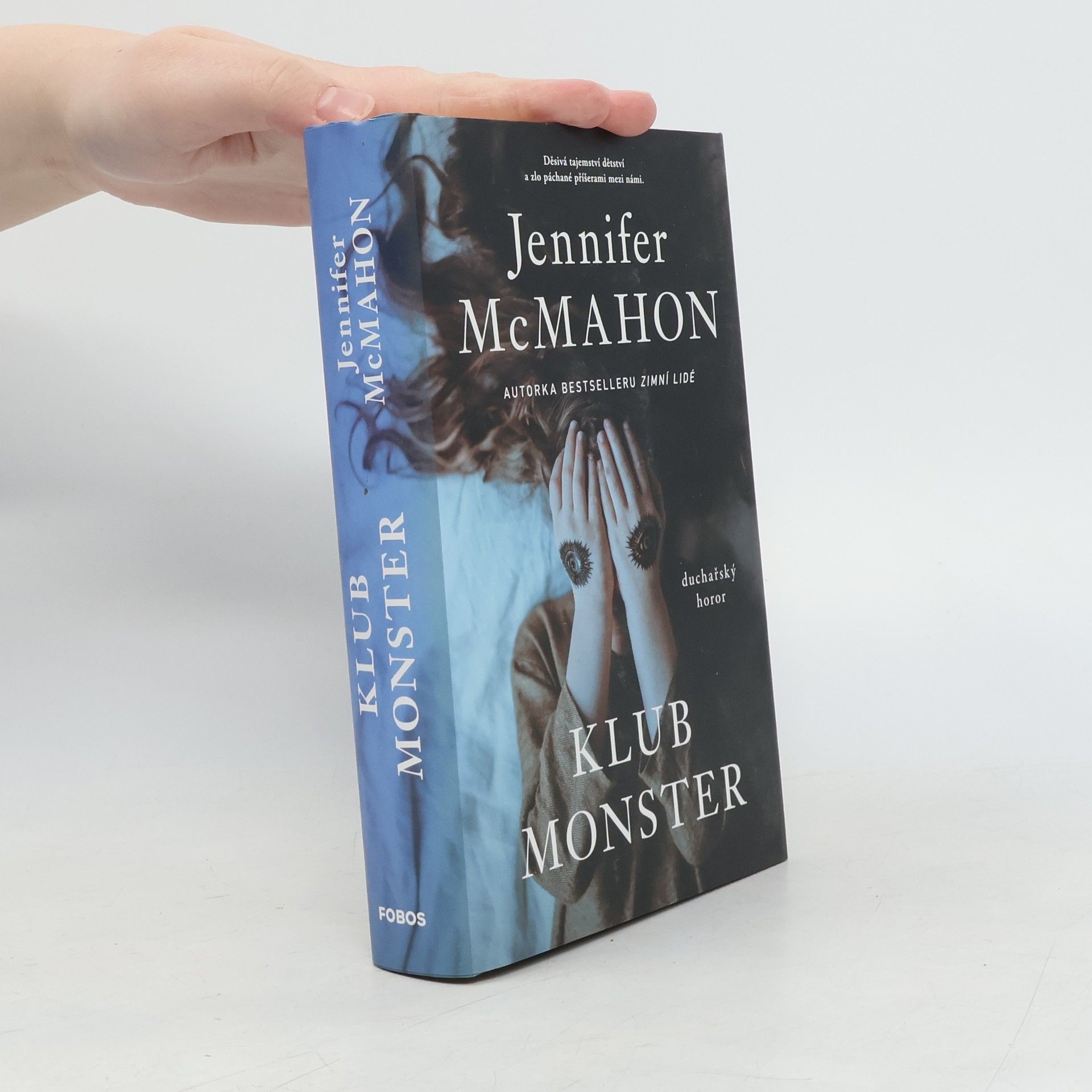 Jennifer McMahon Klub monster