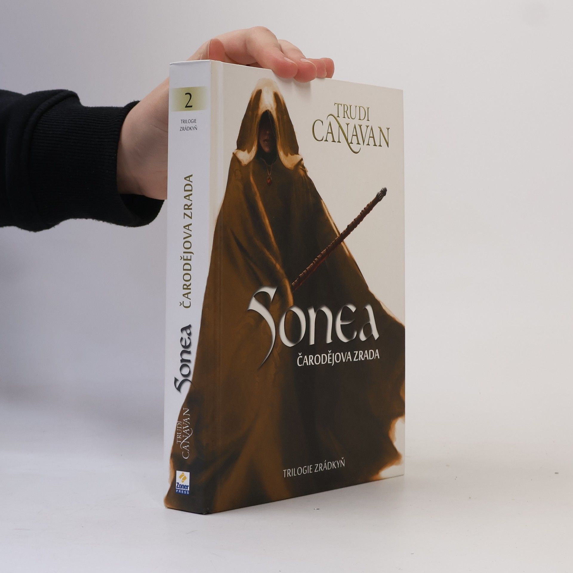 Trudi Canavan Sonea: Čarodějova zrada