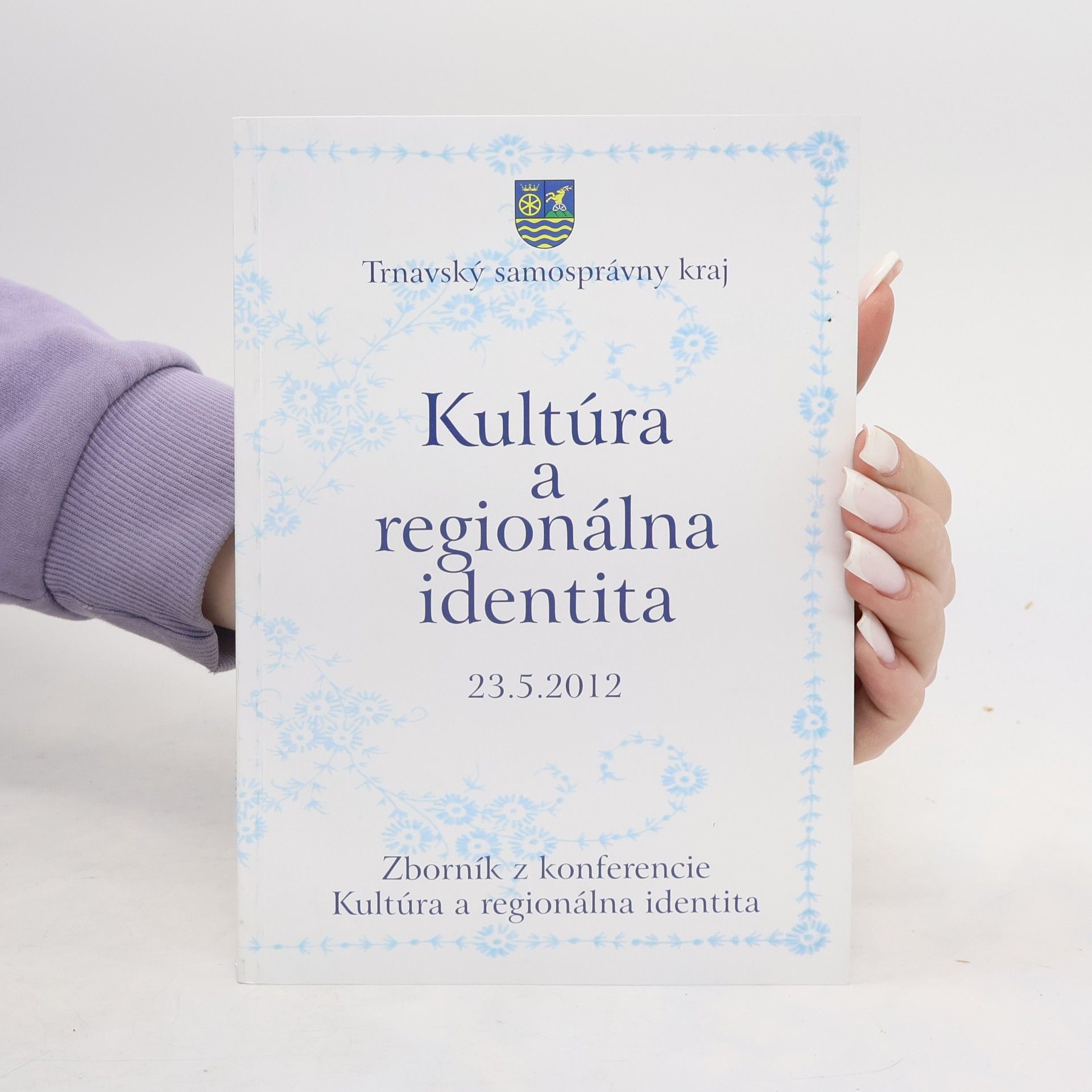 AA.VV. Kultúra a regionálna identita