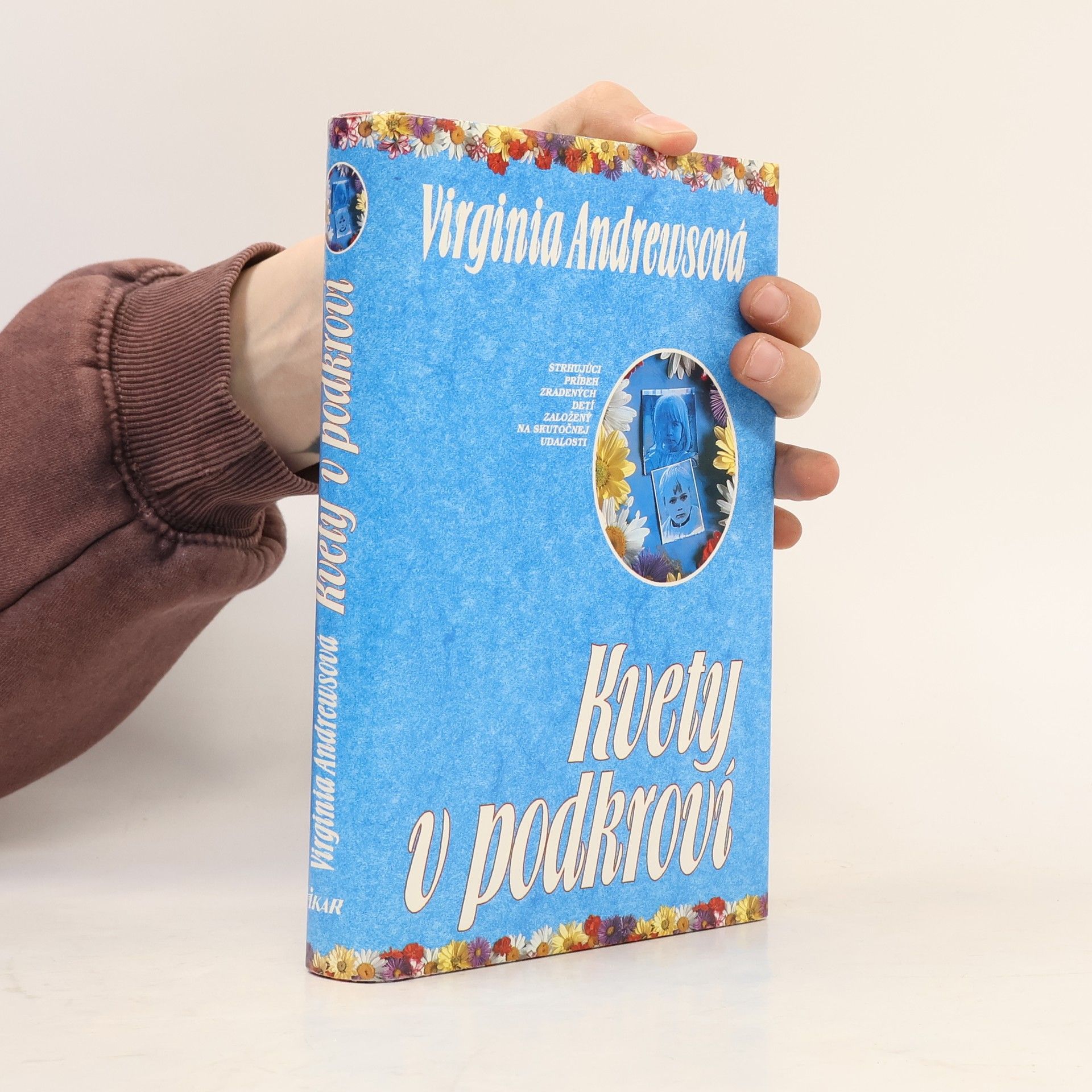 Virginia C. Andrewsová Kvety v podkroví