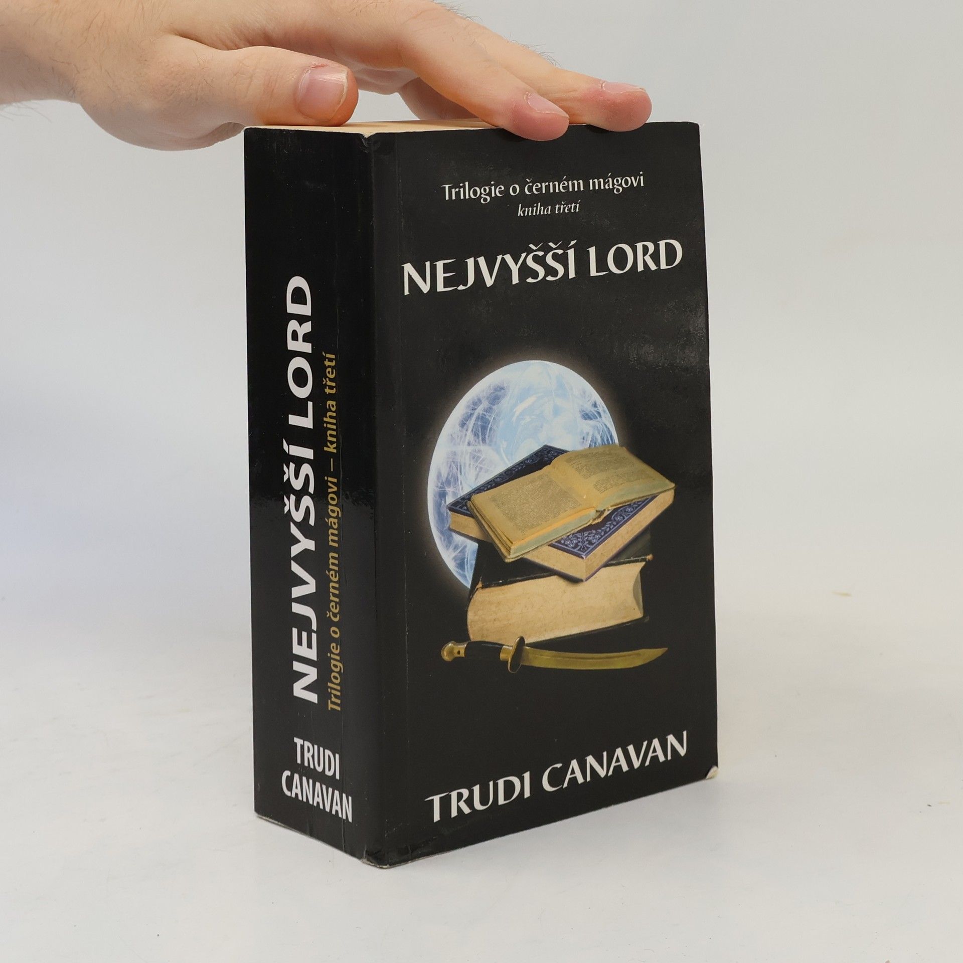 Trudi Canavan Nejvyšší lord