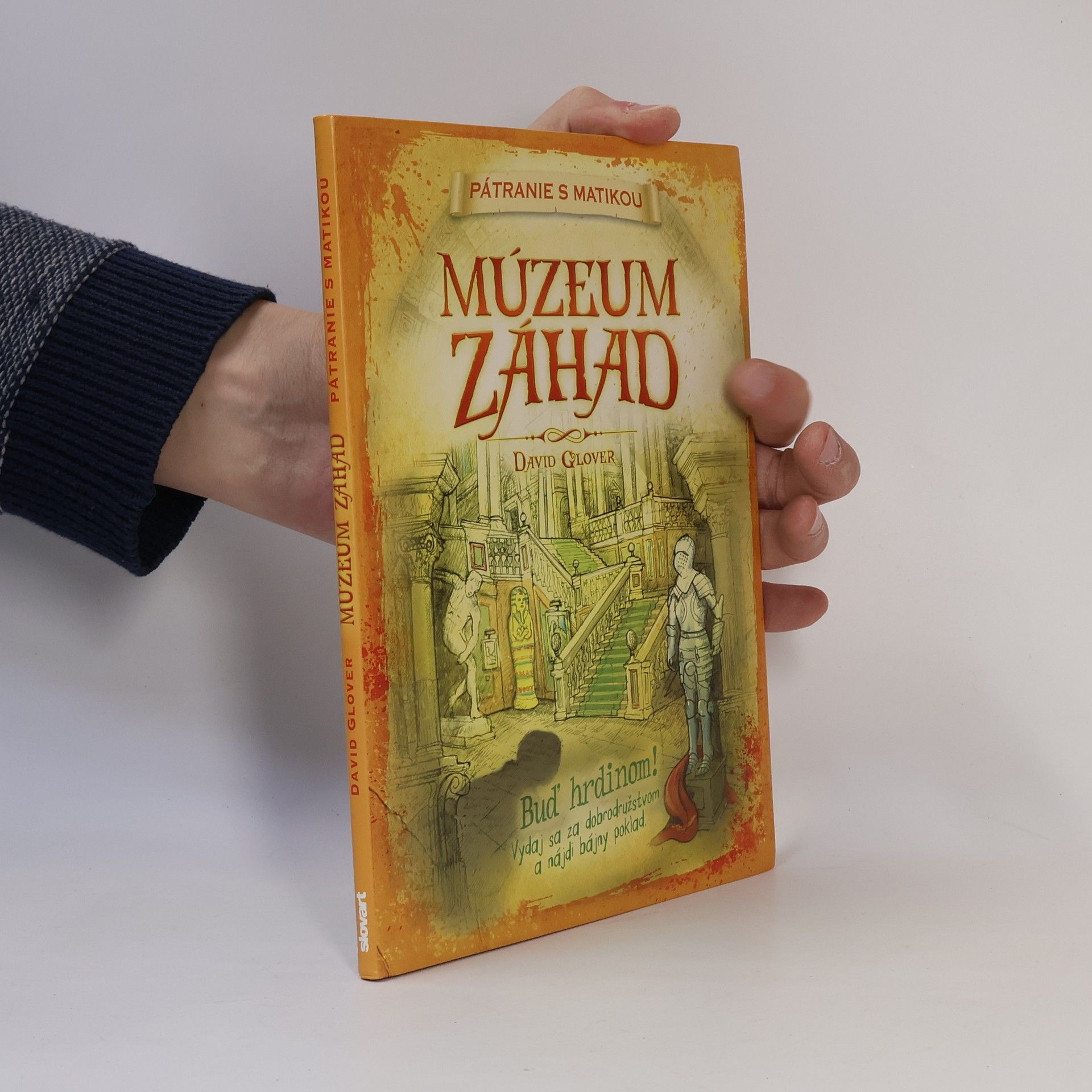 David Glover Múzeum záhad