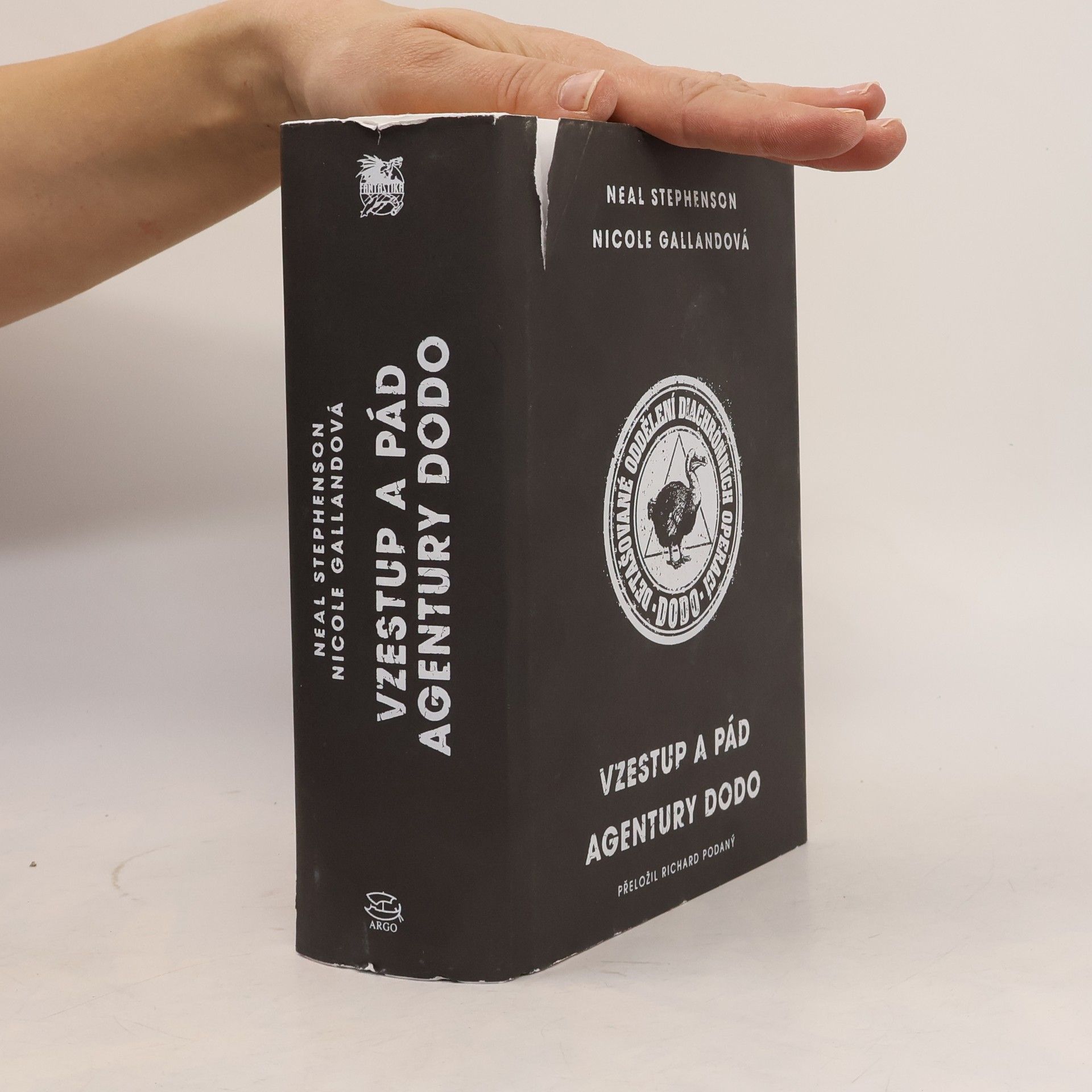 Neal Stephenson Vzestup a pád agentury Dodo
