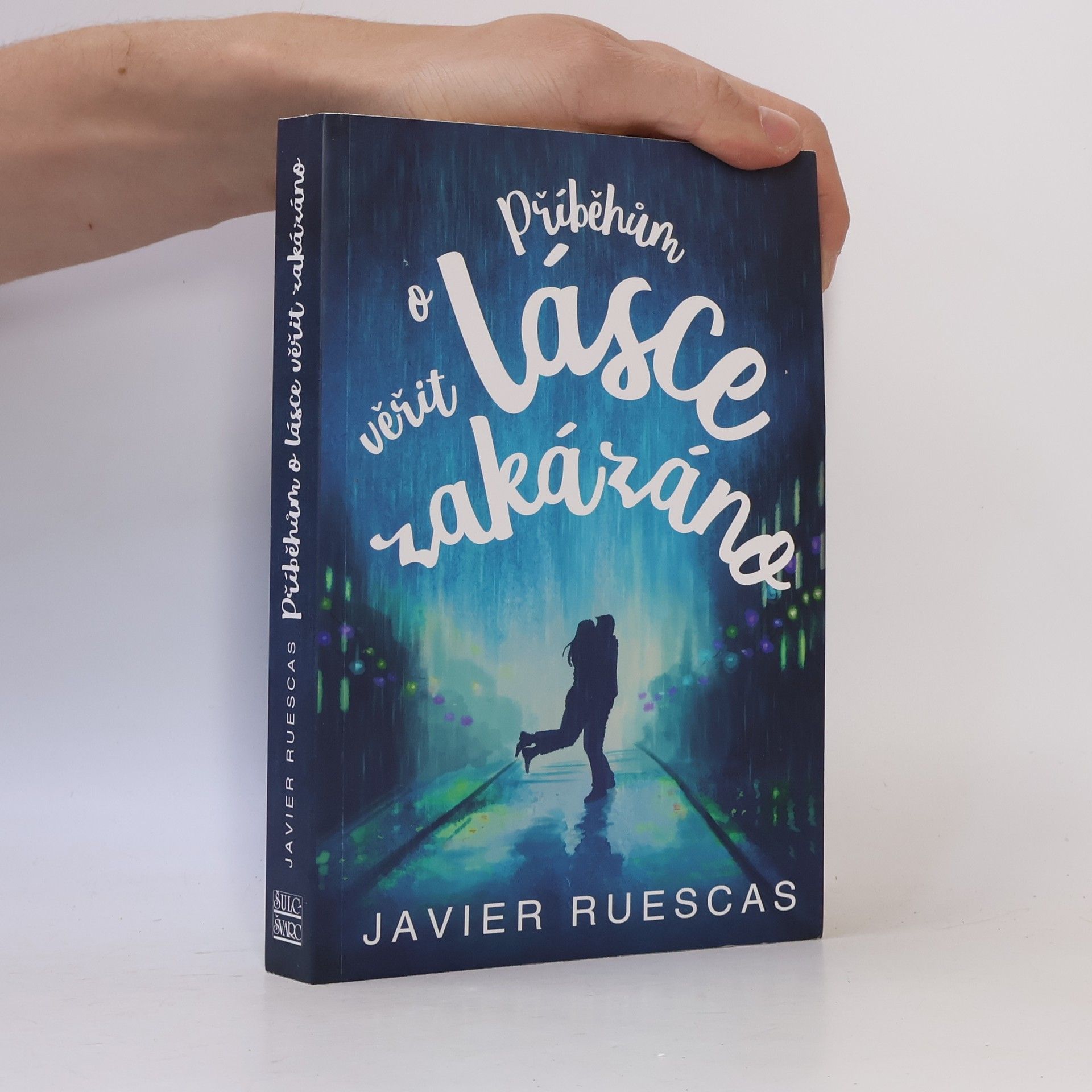 Javier Ruescas Příběhům o lásce věřit zakázáno