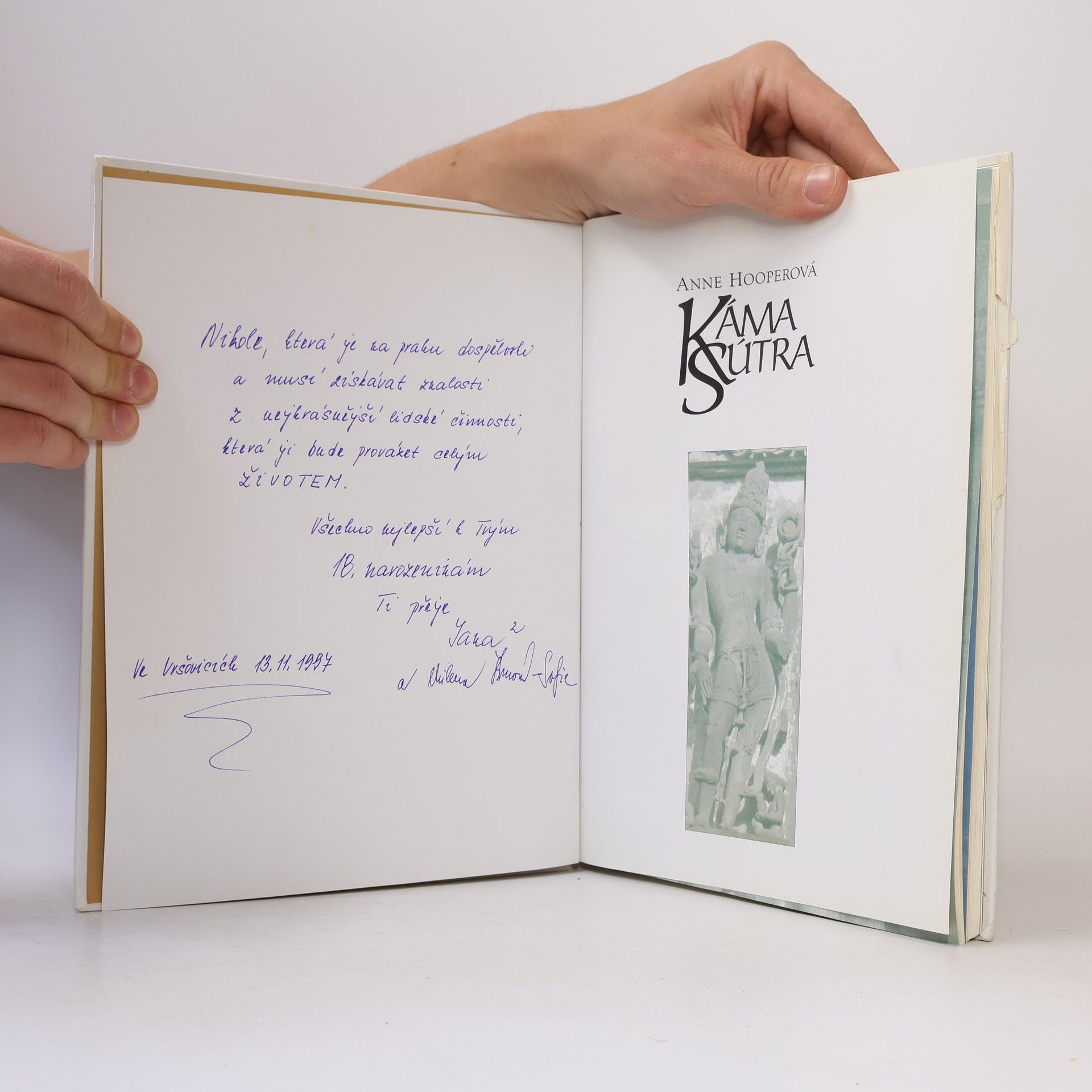 Anne Hooper KámaSútra. Klasické způsoby milování upravené pro současné milence