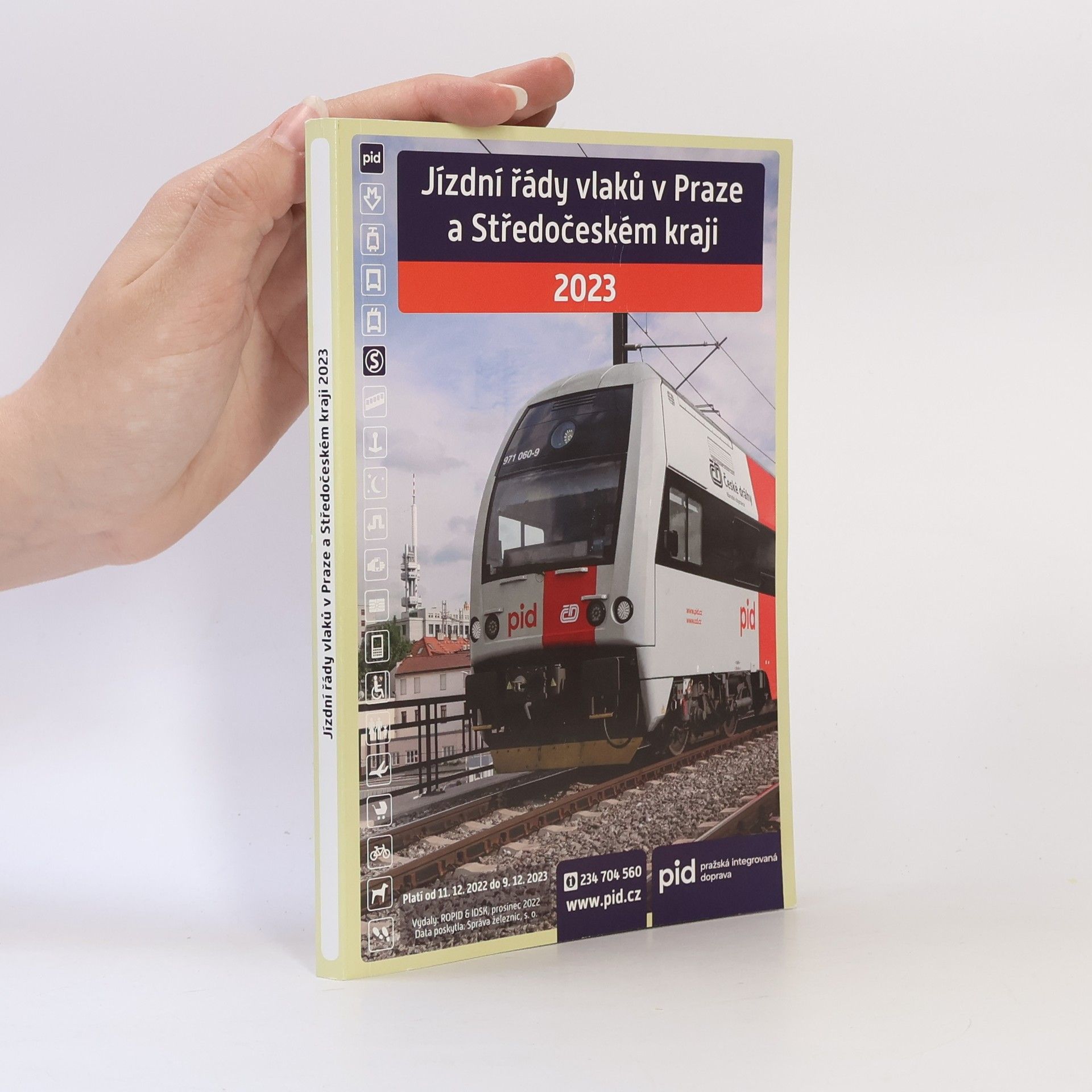 Autorenkollektiv Jízdní řády vlaků v Praze a Středočeském kraji 2023