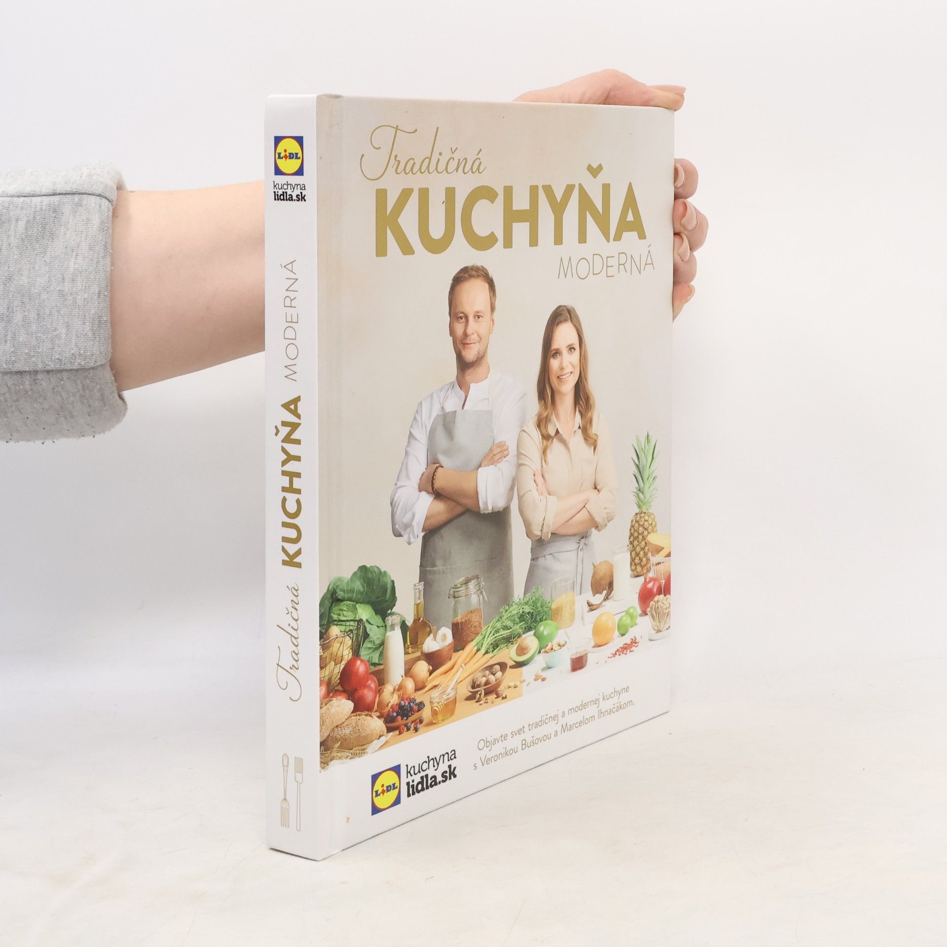 Veronika Bušová Tradičná kuchyňa moderná