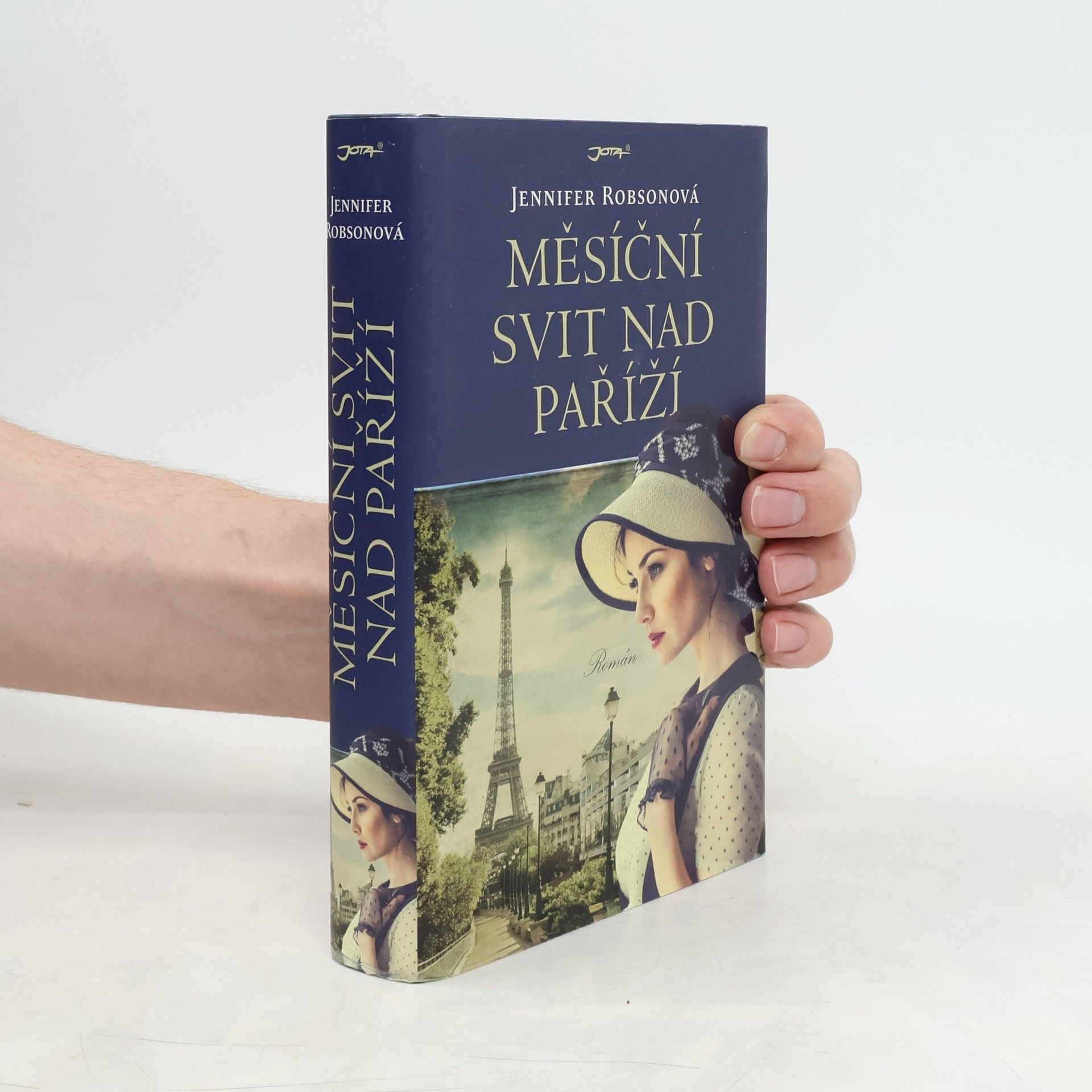 Jennifer Robson Měsíční svit nad Paříží
