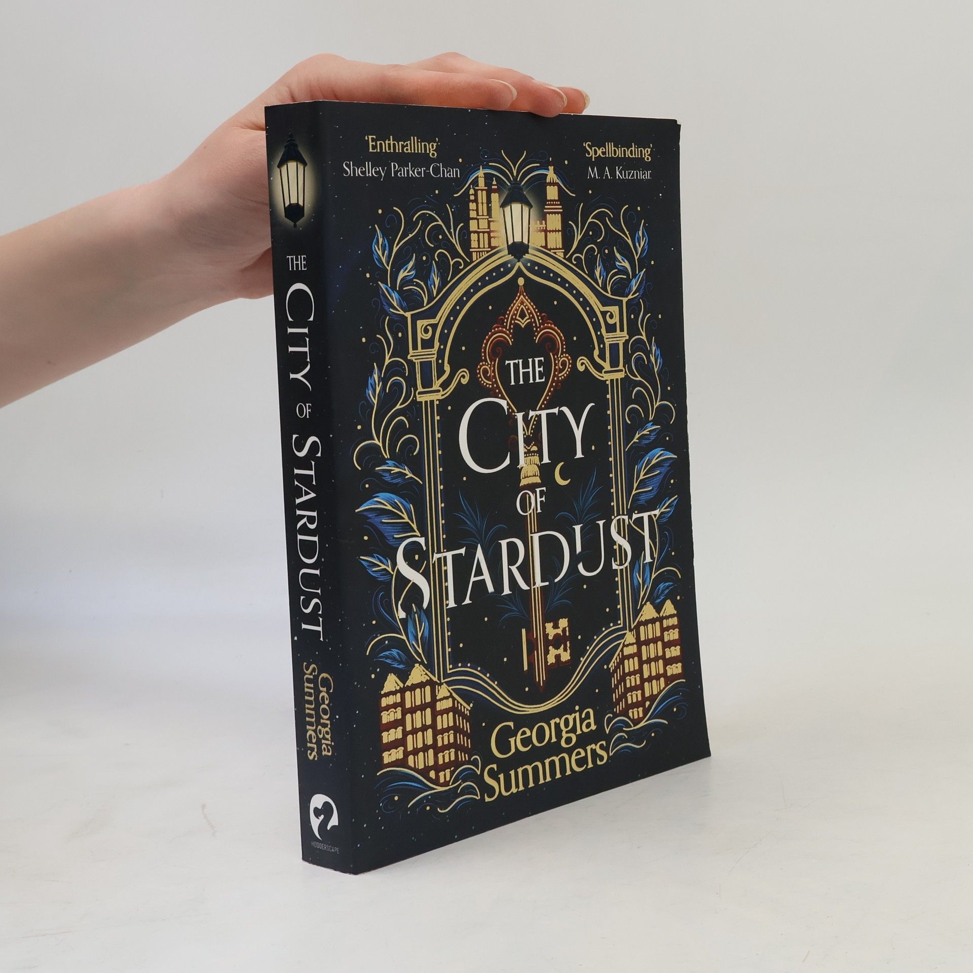 Georgia Summers The City of Stardust: an enchanting, escapist and magical debut