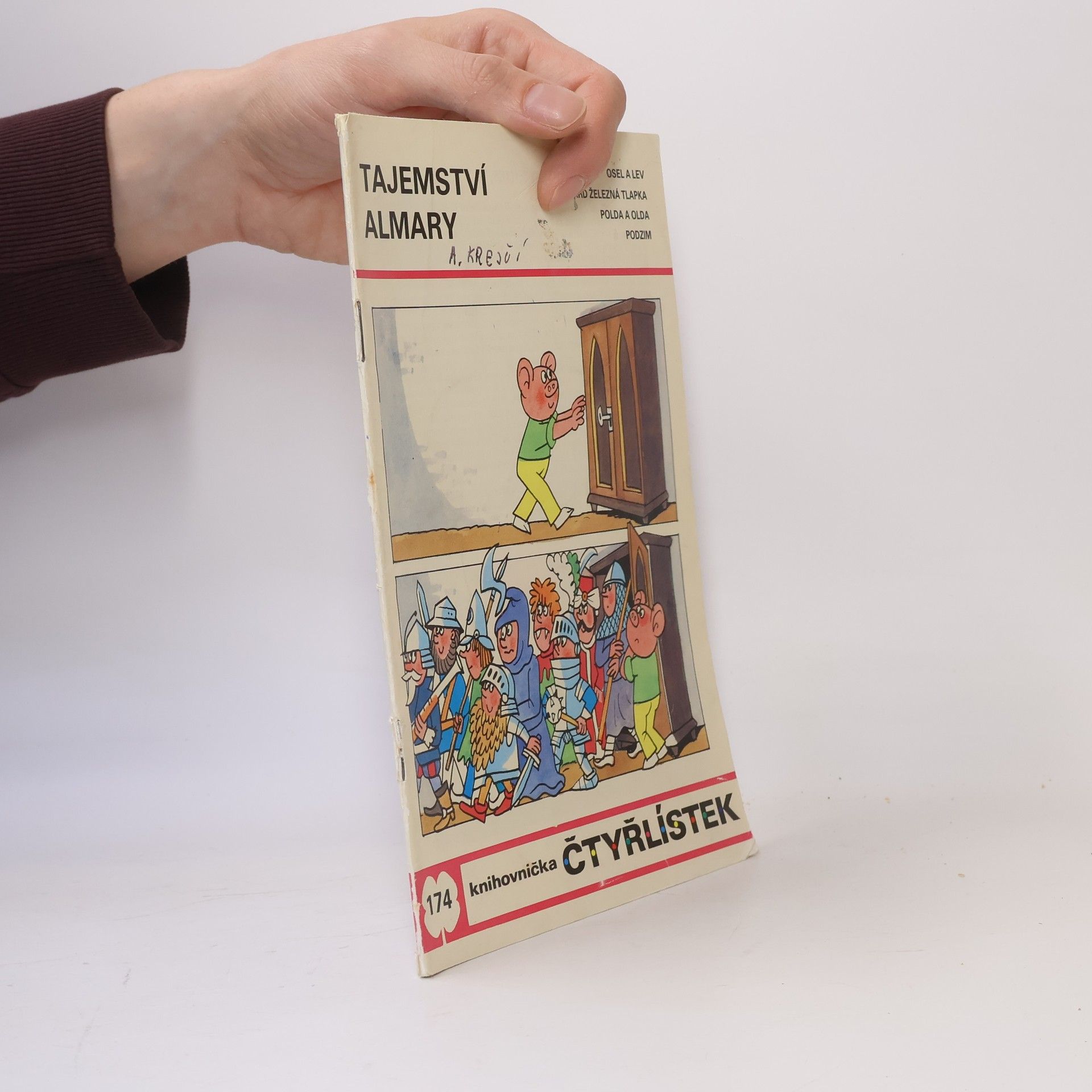 Ljuba Štíplová Čtyřlístek 174. Tajemství almary