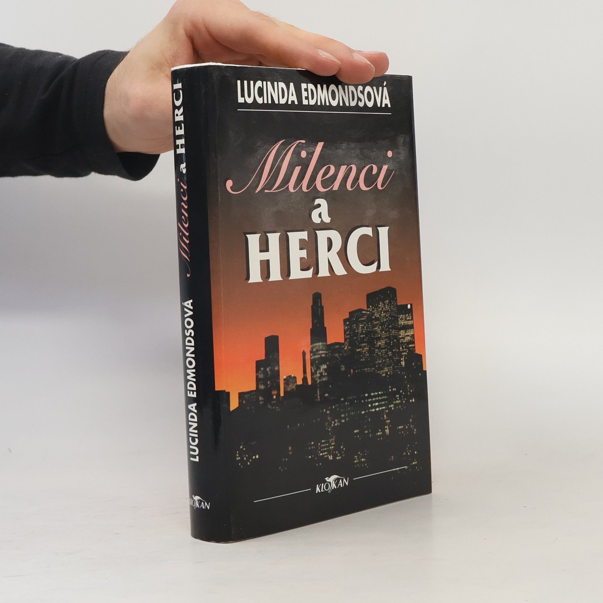 Lucinda Riley Milenci a herci