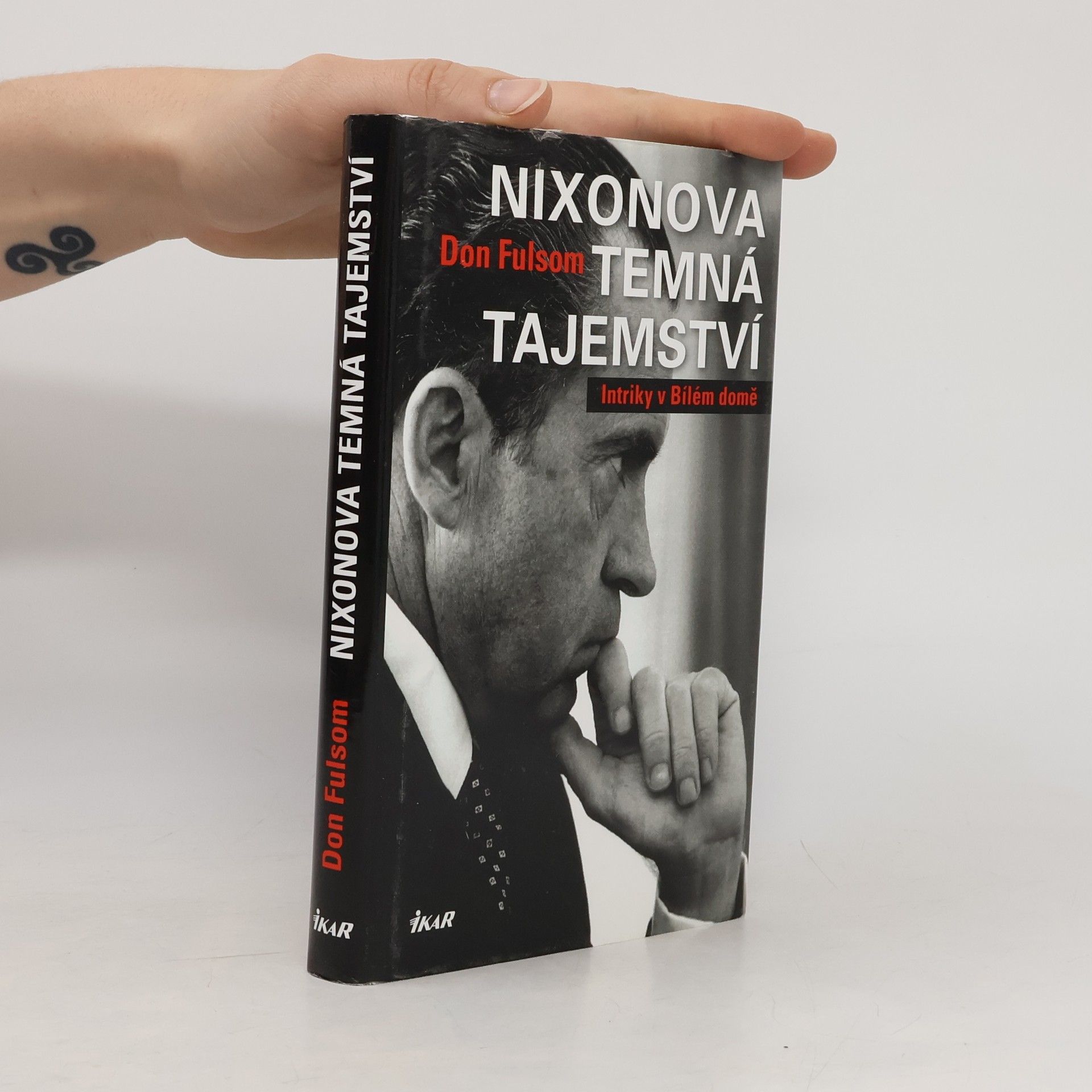 Donald Fulsom Nixonova temná tajemství