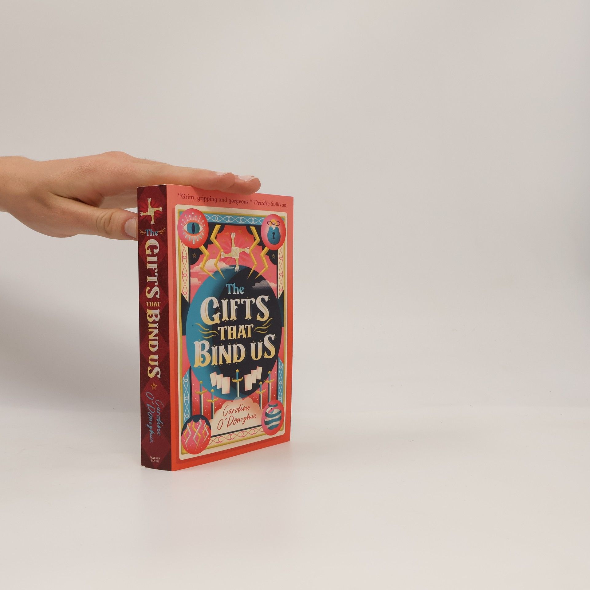 Caroline O. Donoghue The Gifts That Bind Us