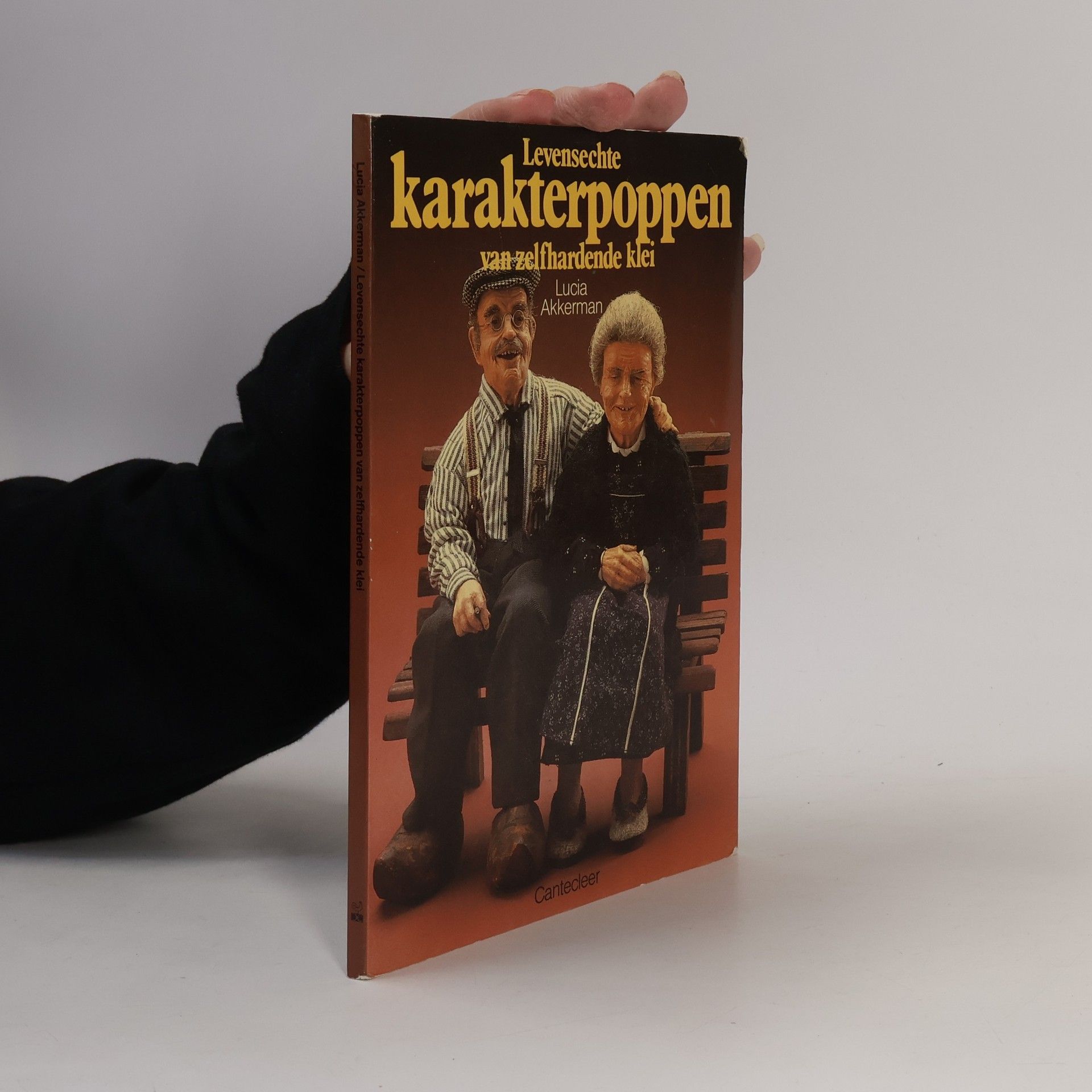 Lucia Akkerman Levensechte karakterpoppen van zelfhardende klei