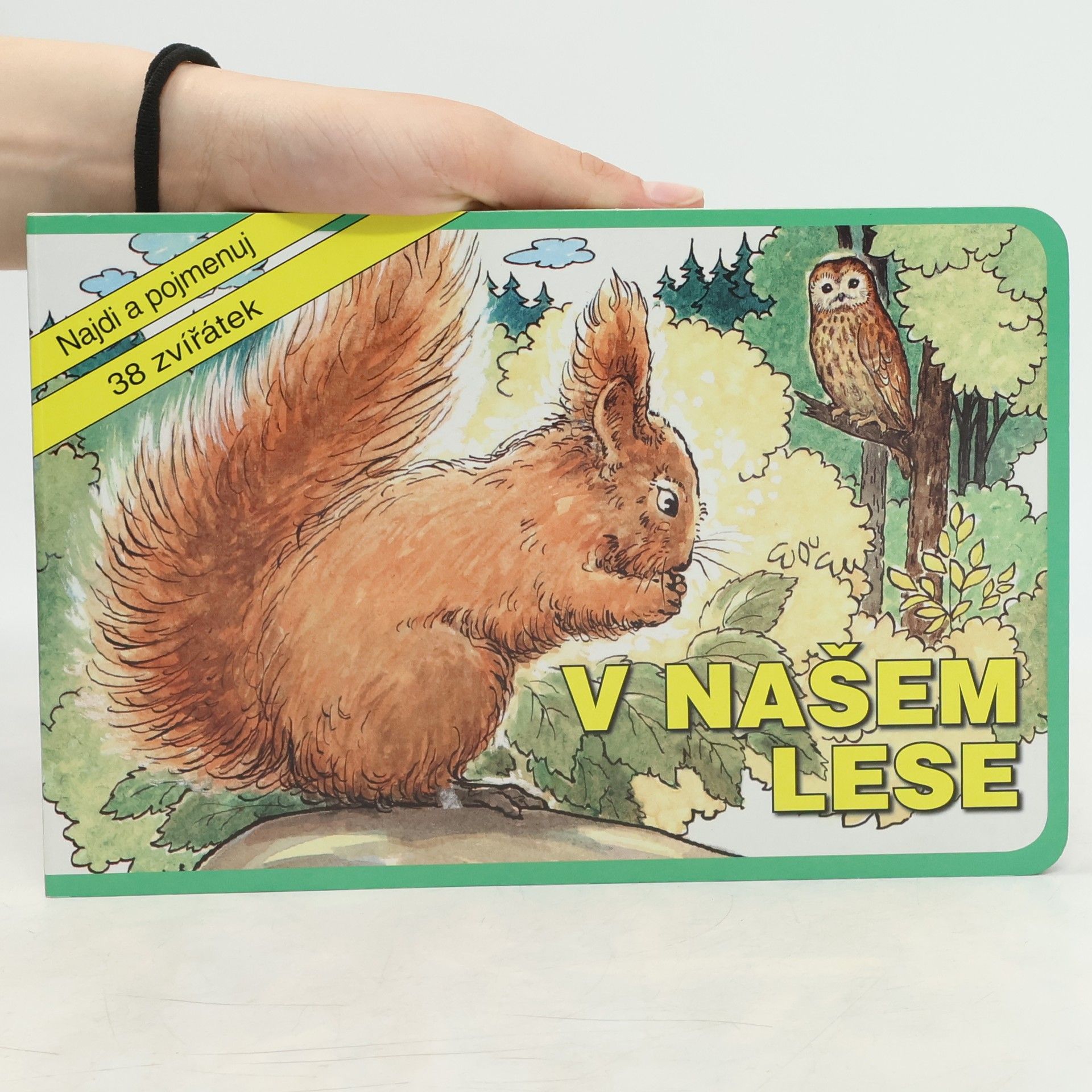Otakar Čemus V našem lese : najdi a pojmenuj 38 zvířátek