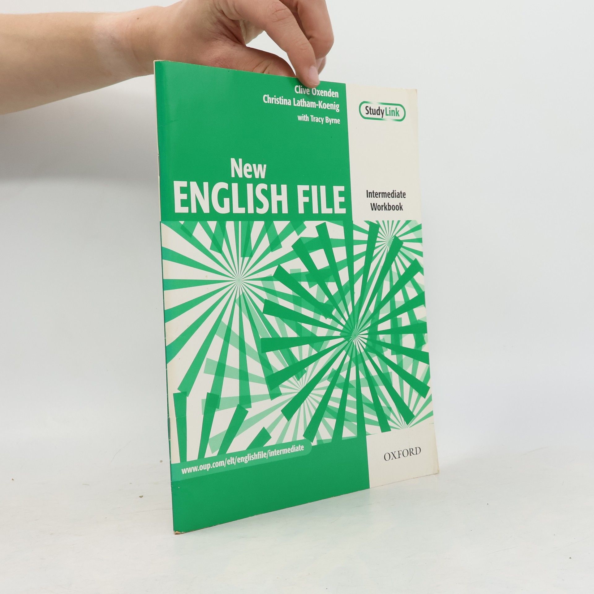 Clive Oxeden New English file : intermediate workbook