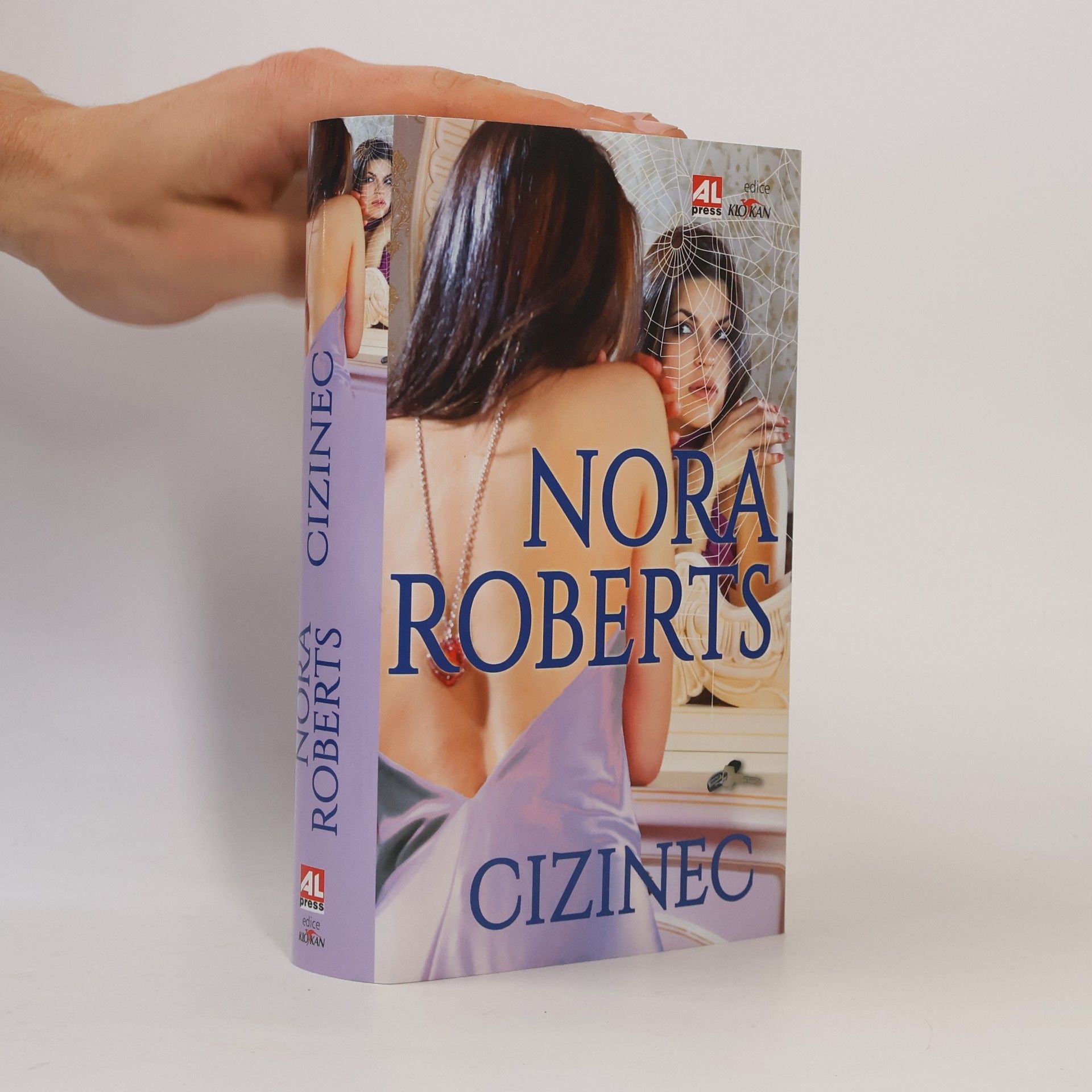 Nora Roberts Cizinec