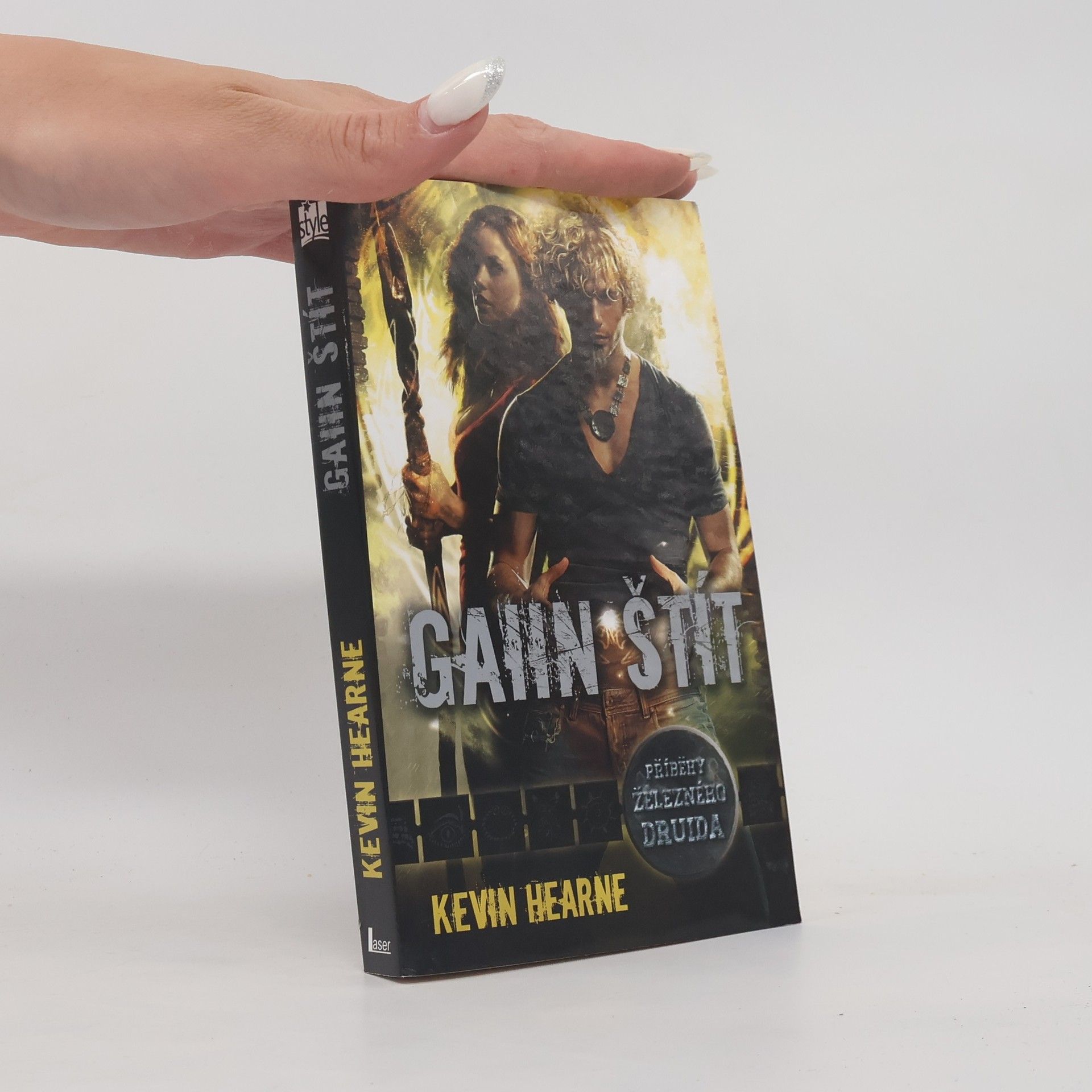 Kevin Hearne Gaiin štít
