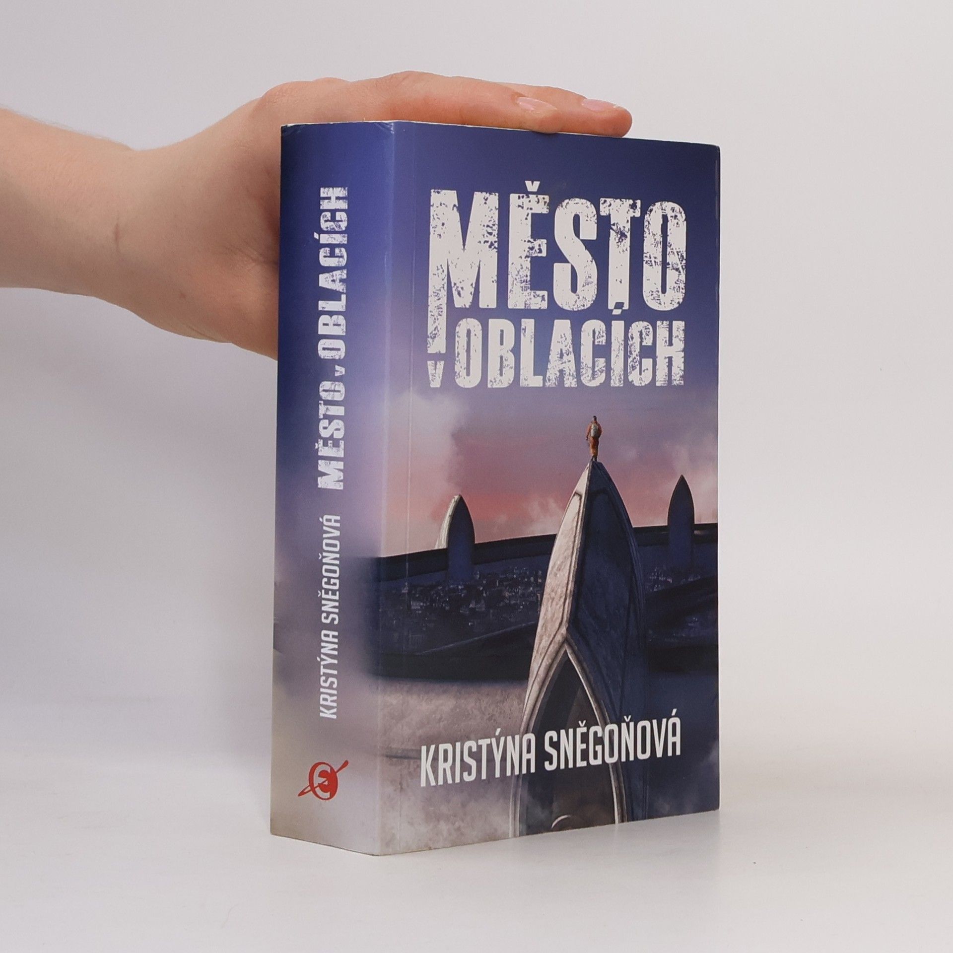 Kristýna Sněgoňová Město v oblacích