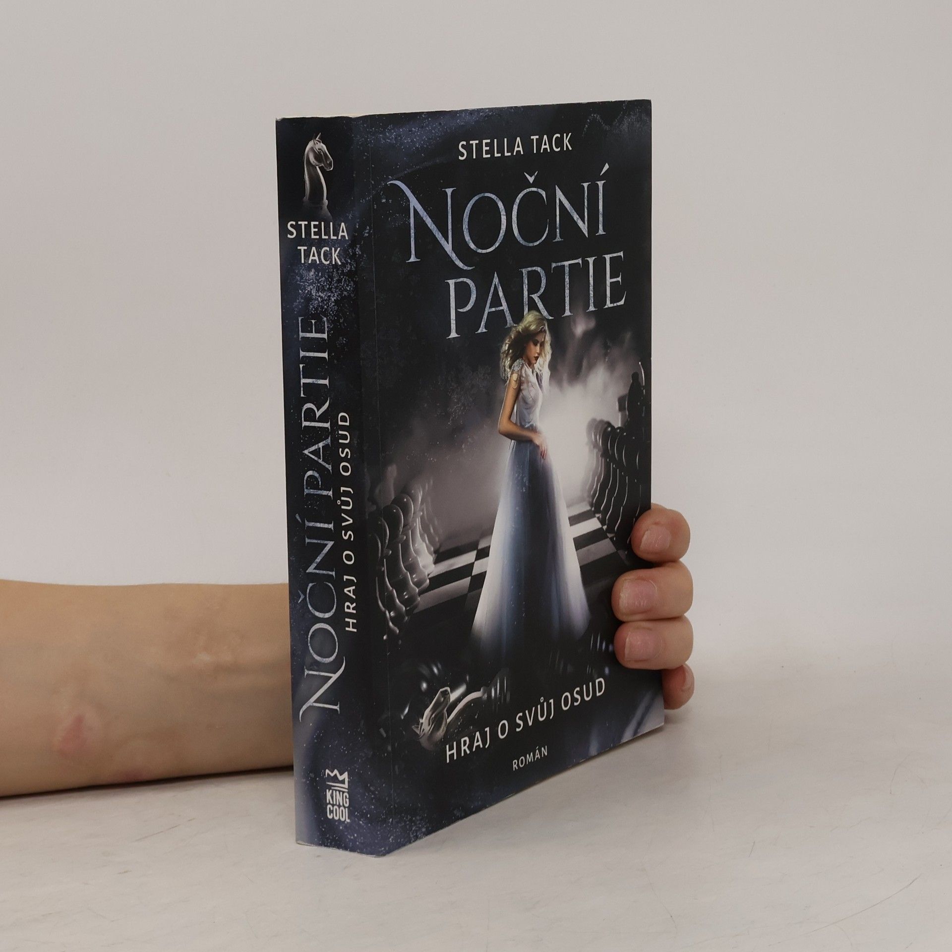 Stella Tack Noční partie: Hraj o svůj osud