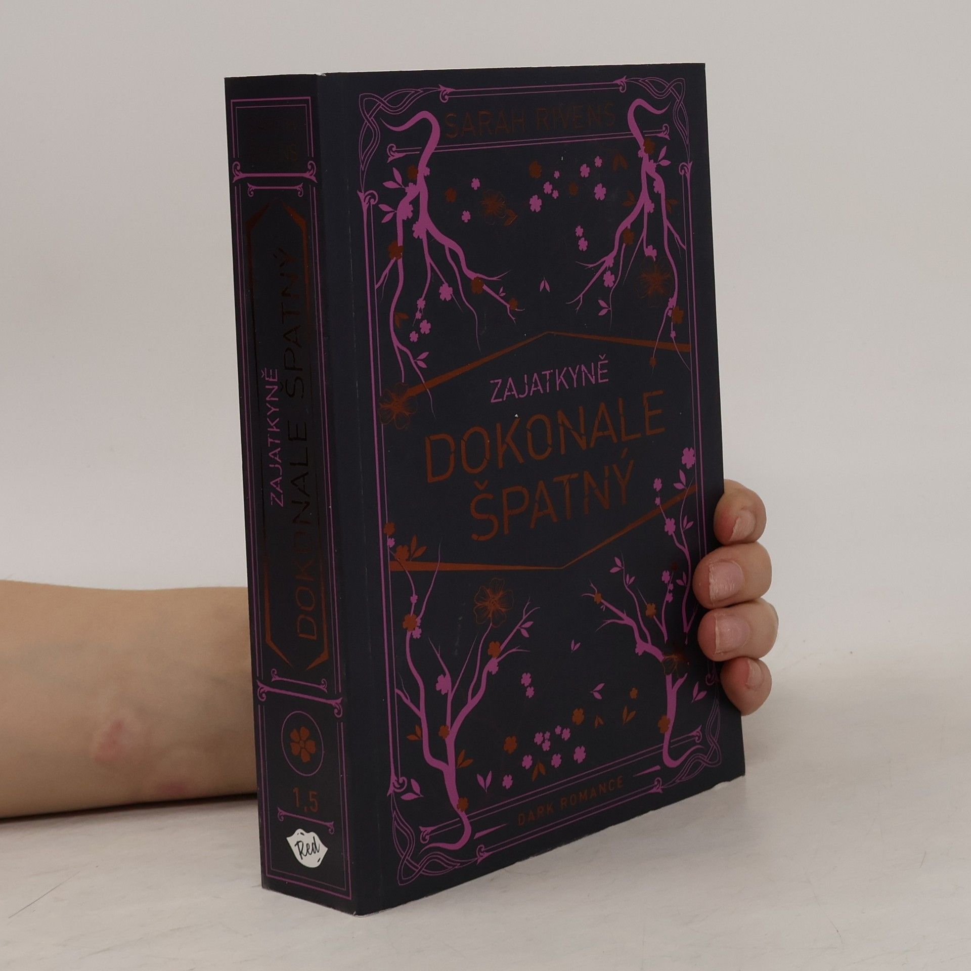 Sarah Rivens Dokonale špatný