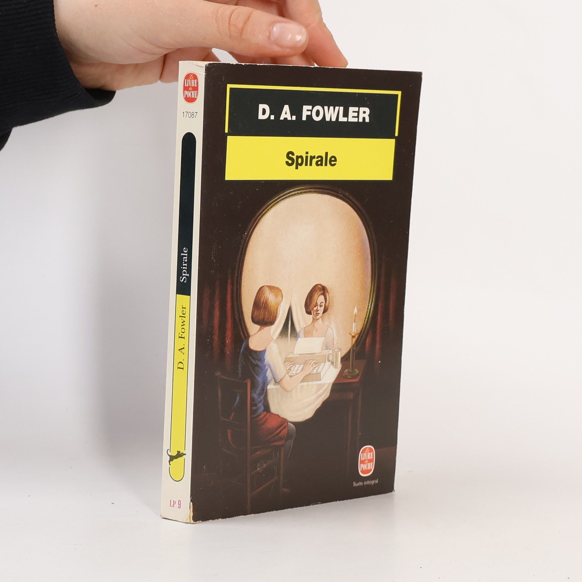 Debra A. Fowler Le Livre de Poche: Spirale
