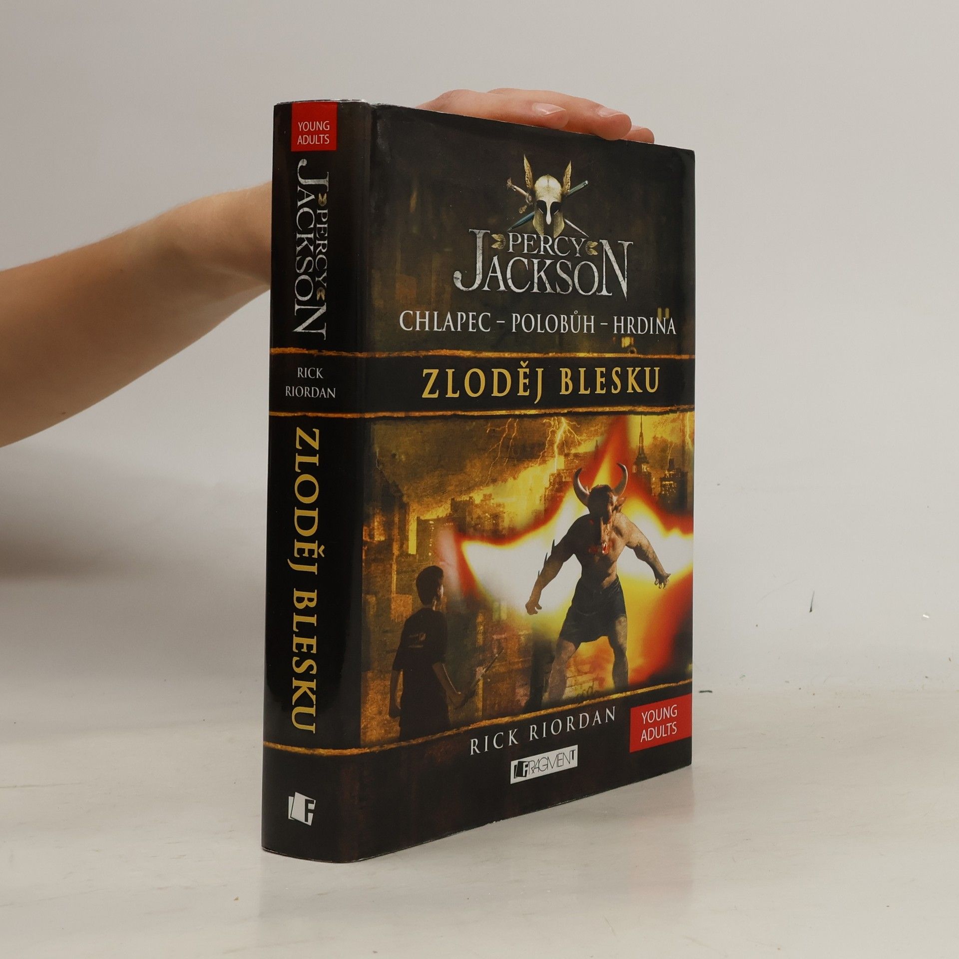 Rick Riordan Percy Jackson. Zloděj blesku