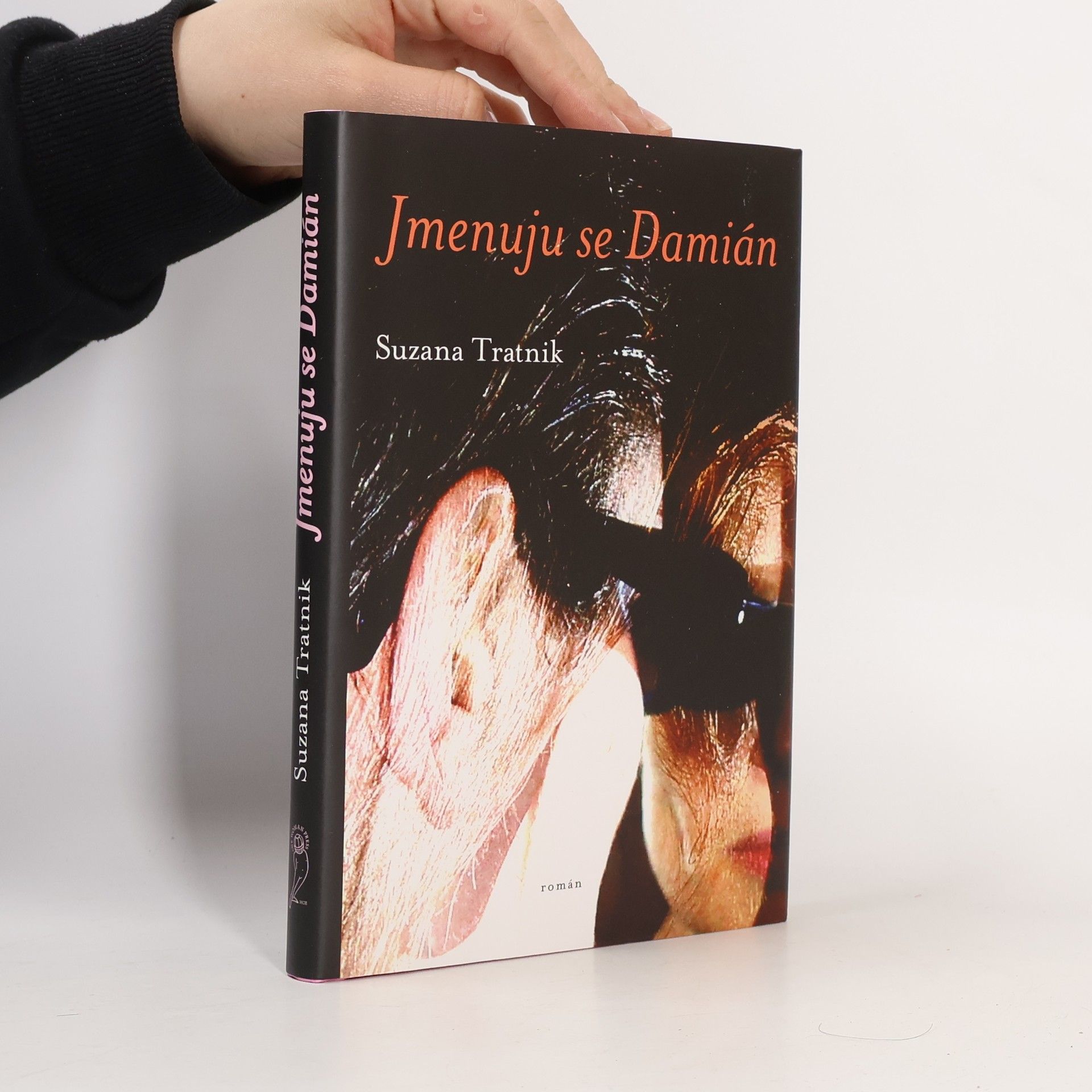 Suzana Tratnik Jmenuju se Damián