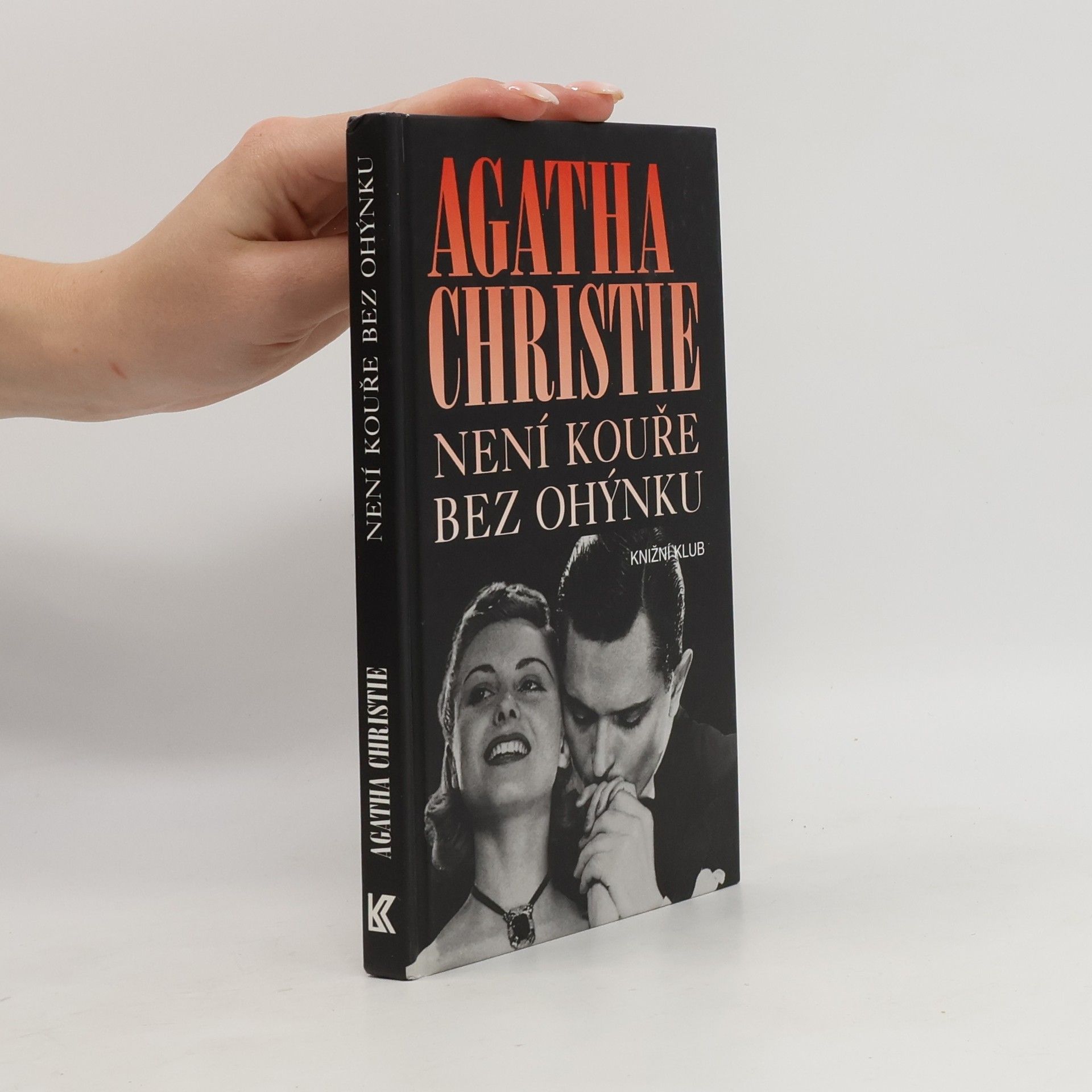 Agatha Christie Není kouře bez ohýnku