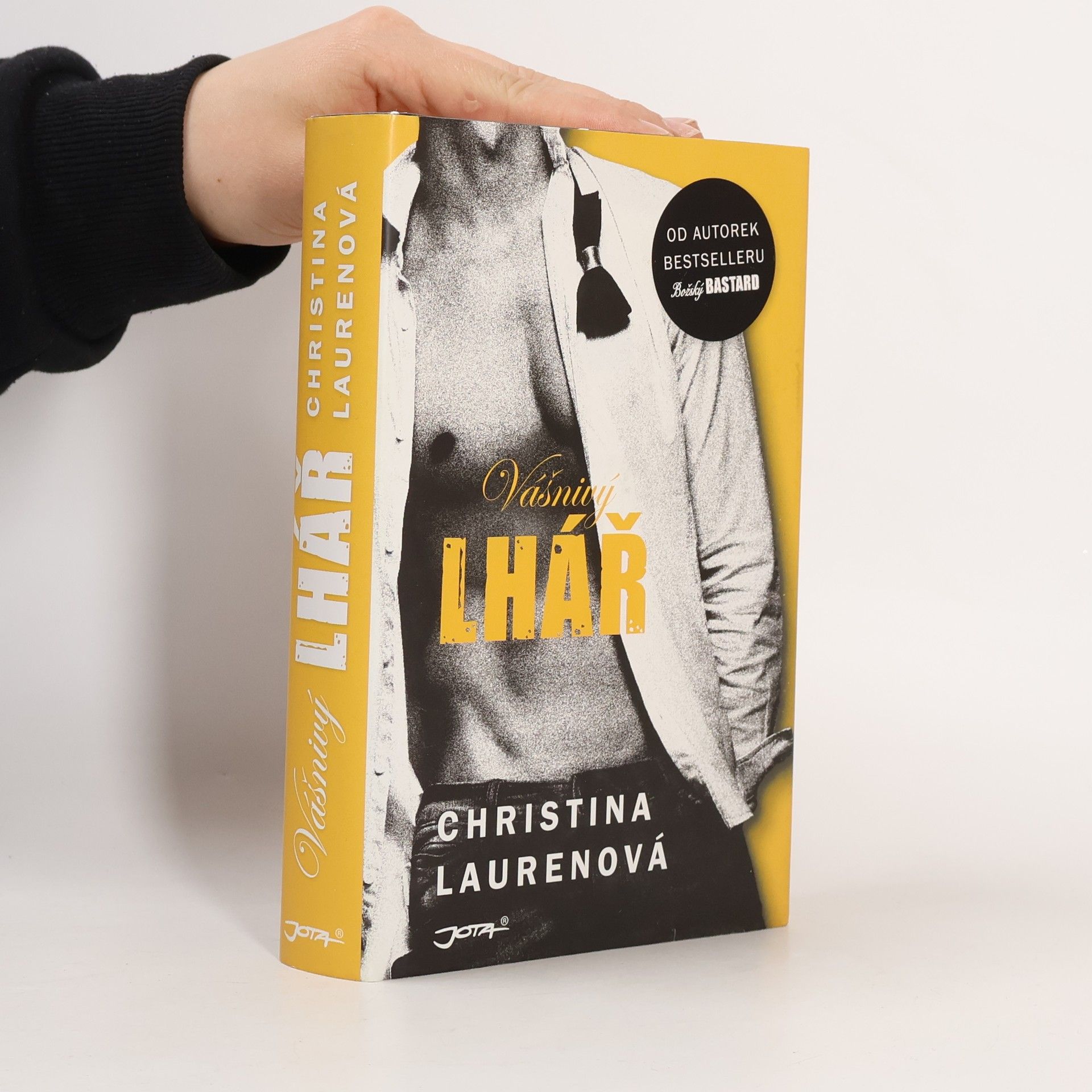 Christina Lauren Vášnivý lhář