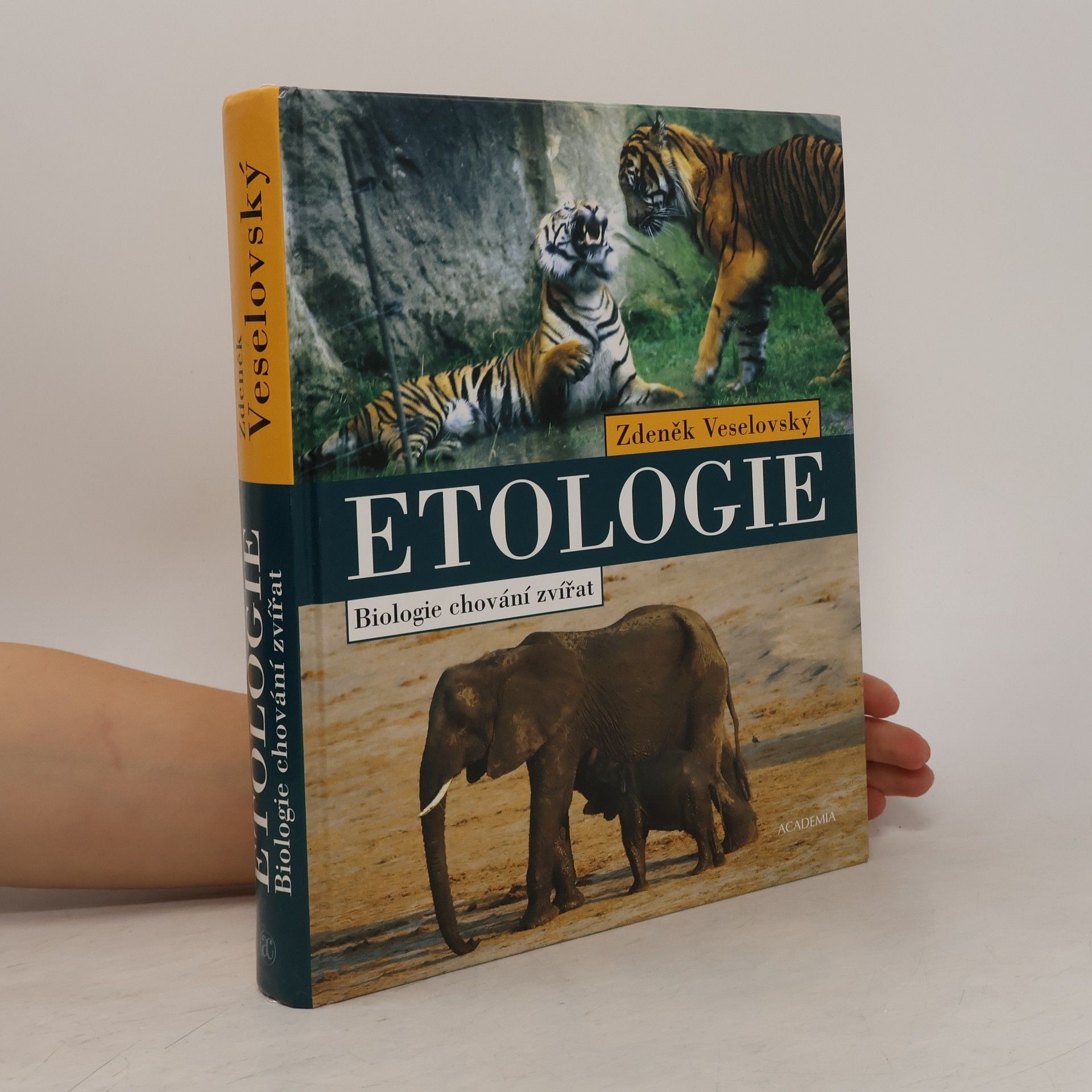 Zdeněk Veselovský Etologie. Biologie chování zvířat