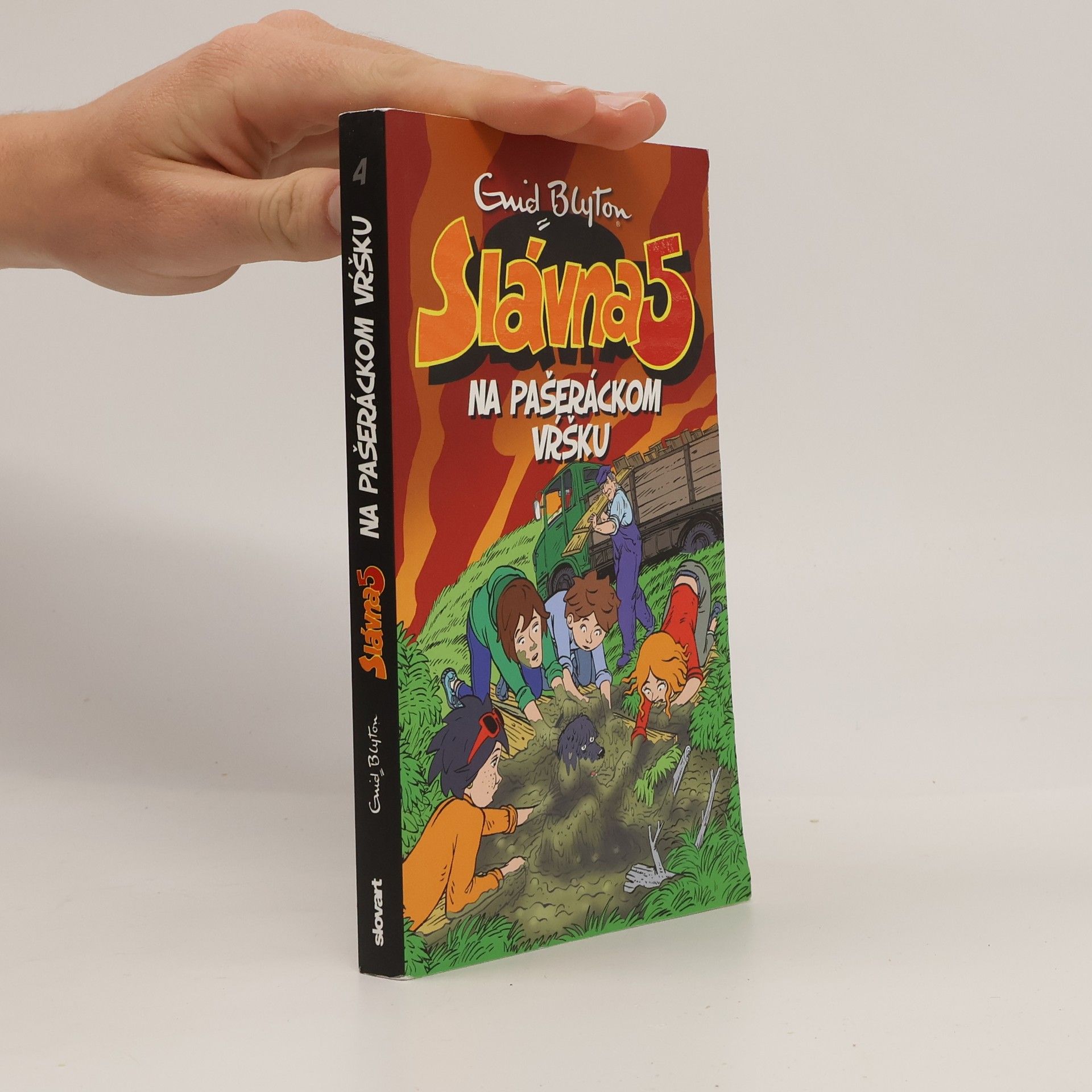 Enid Blyton Slávna päťka na Pašeráckom vŕšku