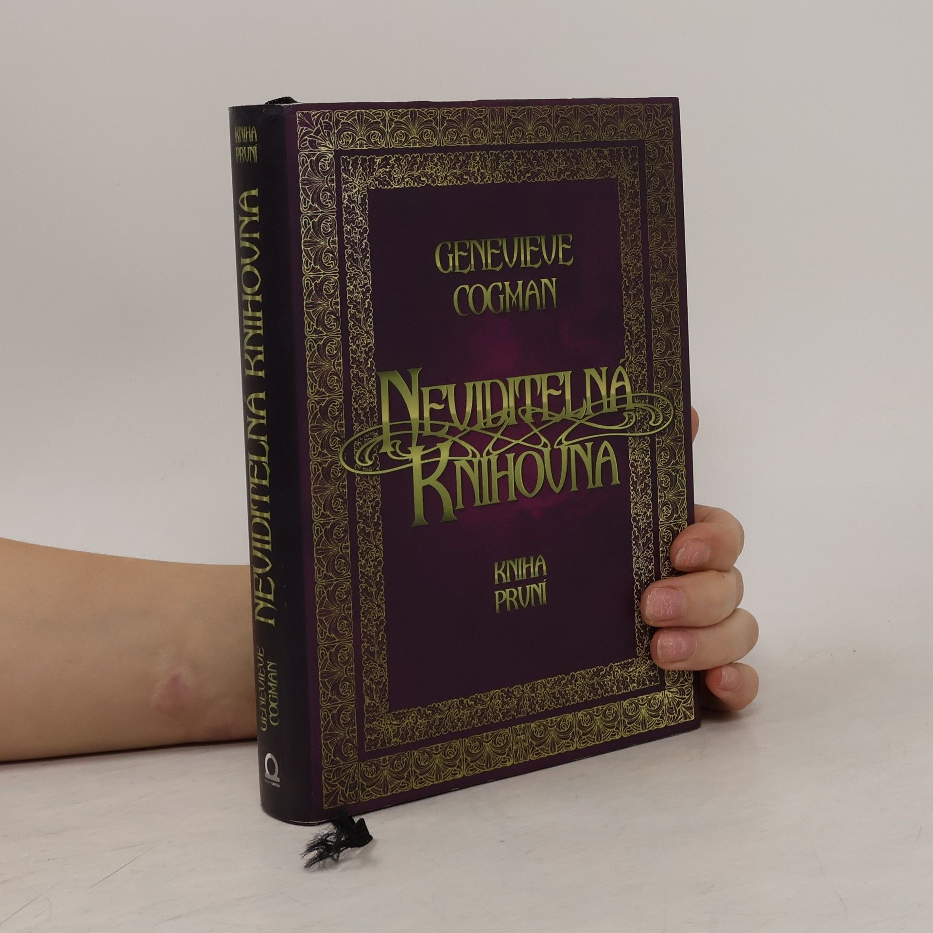 Genevieve Cogman Neviditelná knihovna