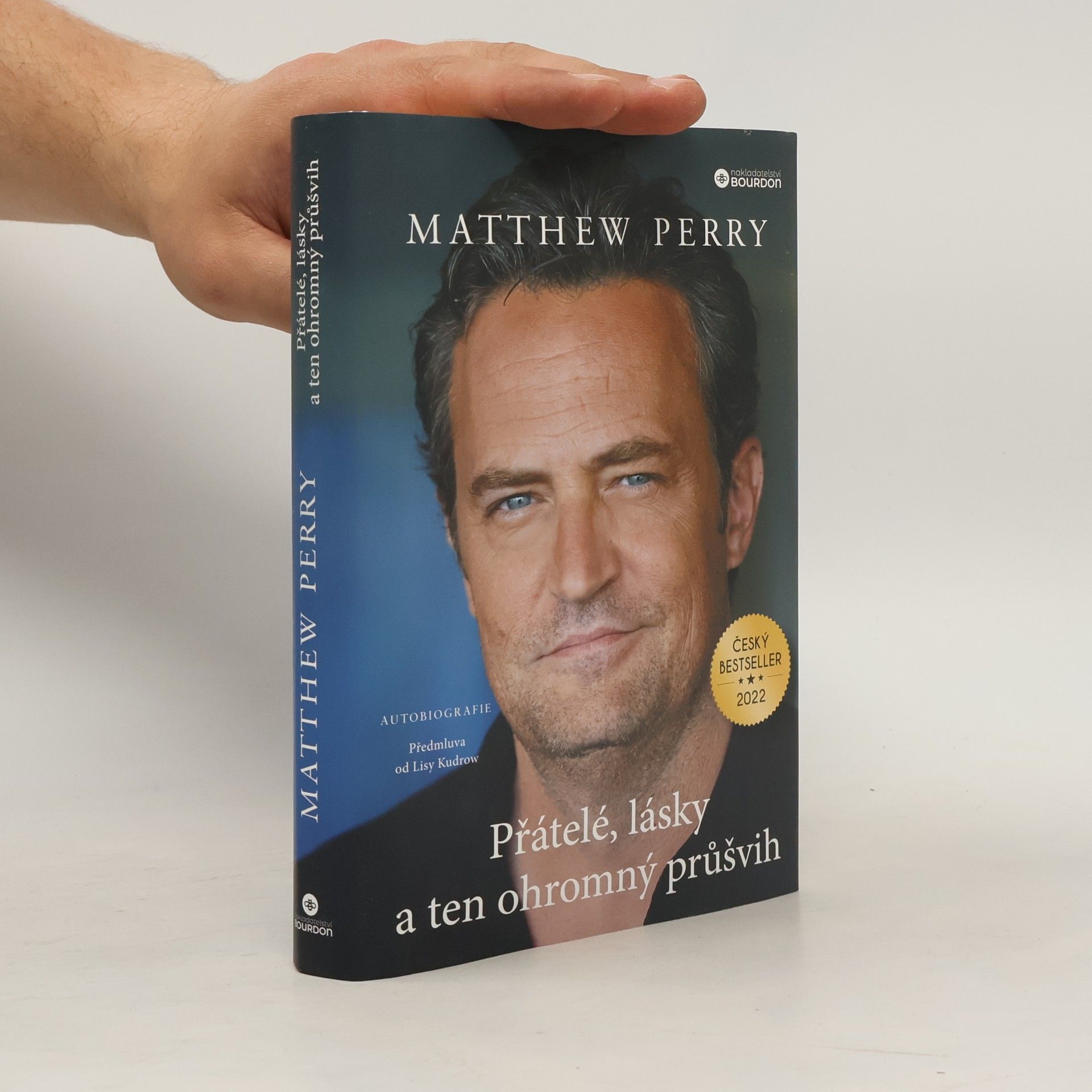 Matthew Perry Přátelé, lásky a ten ohromný průšvih