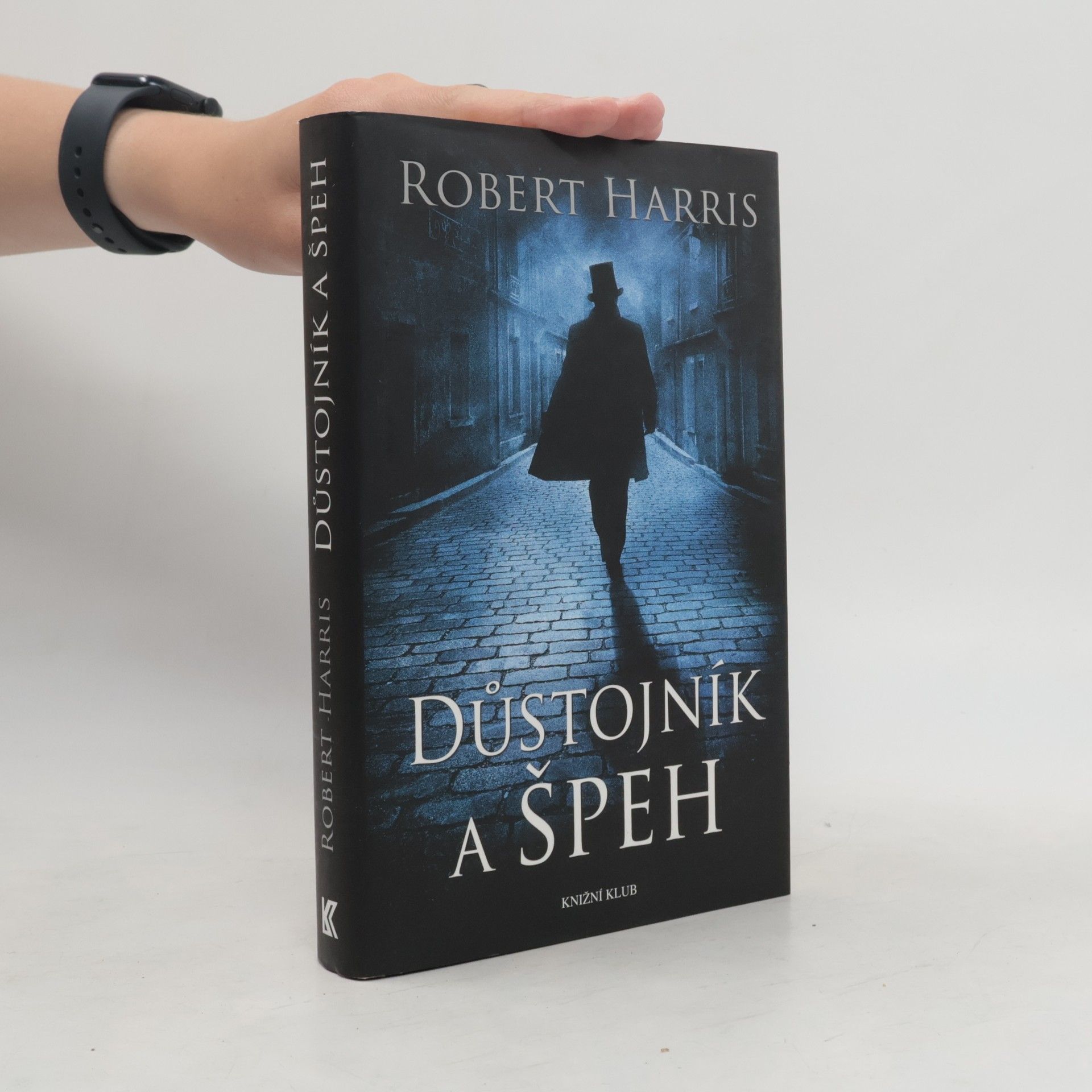 Robert Harris Důstojník a špeh