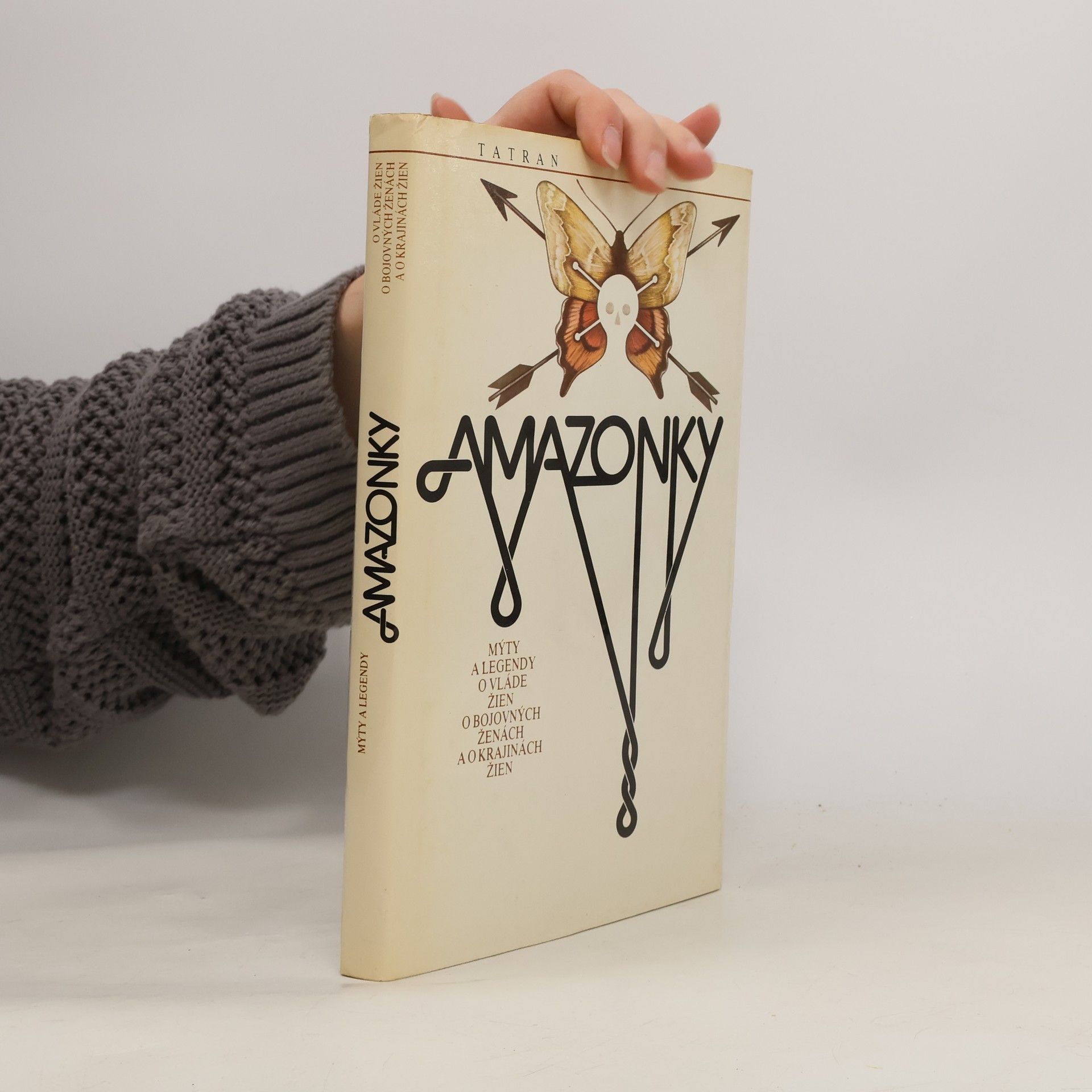Ján Komorovský Amazonky. Mýty a legendy o vláde žien, o bojovných ženách a o krajinách žien