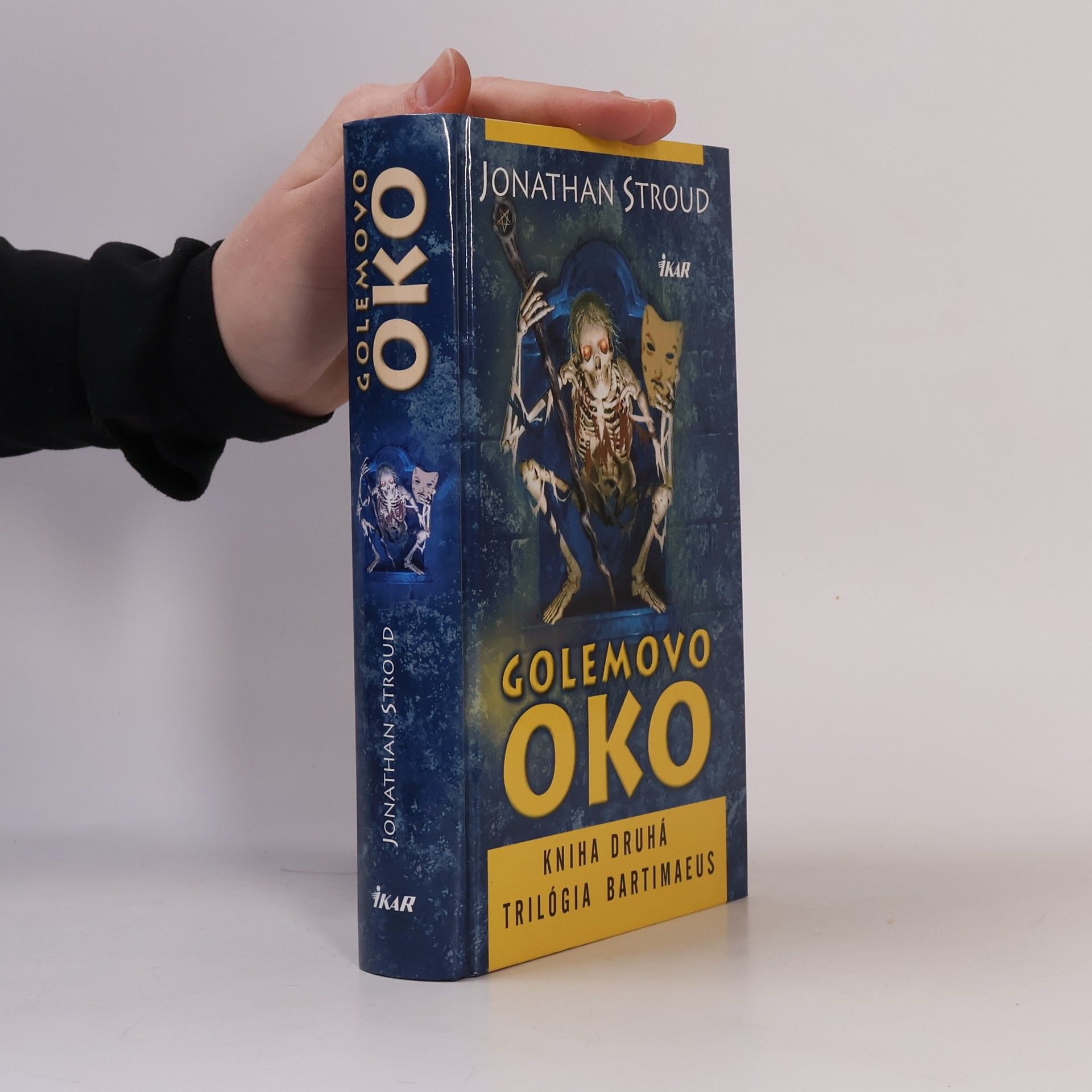 Jonathan Stroud Golemovo oko