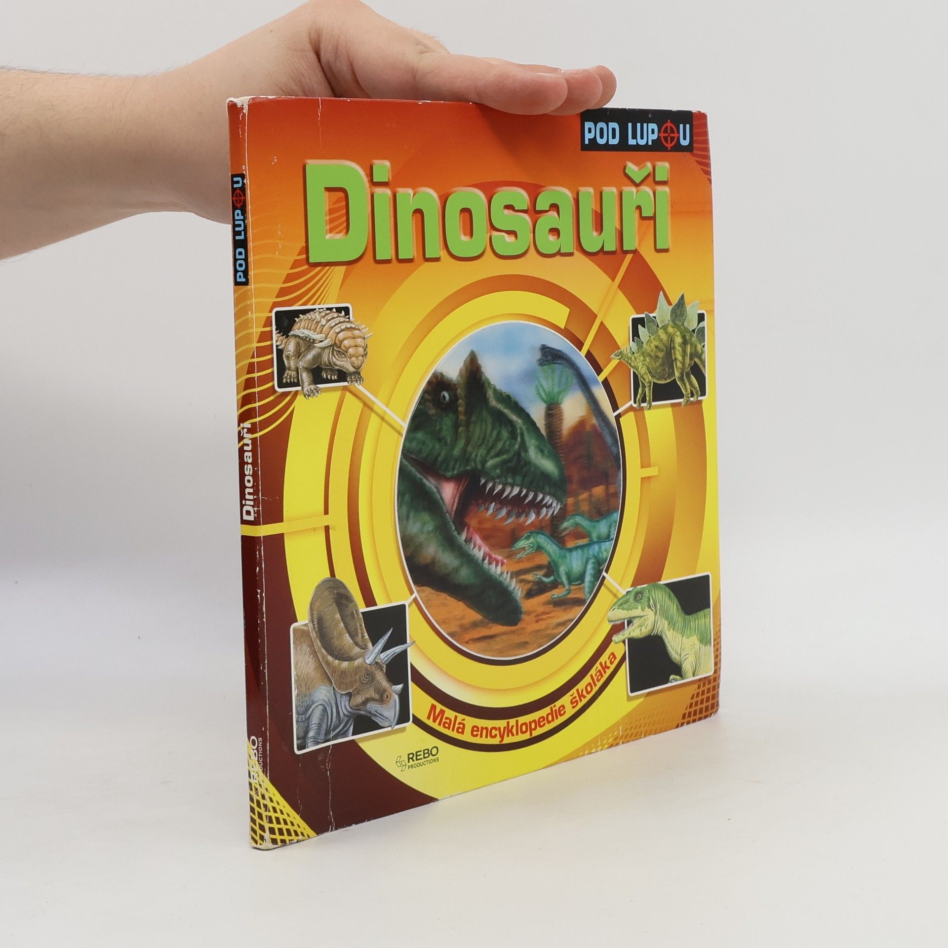 Autores varios Dinosauři