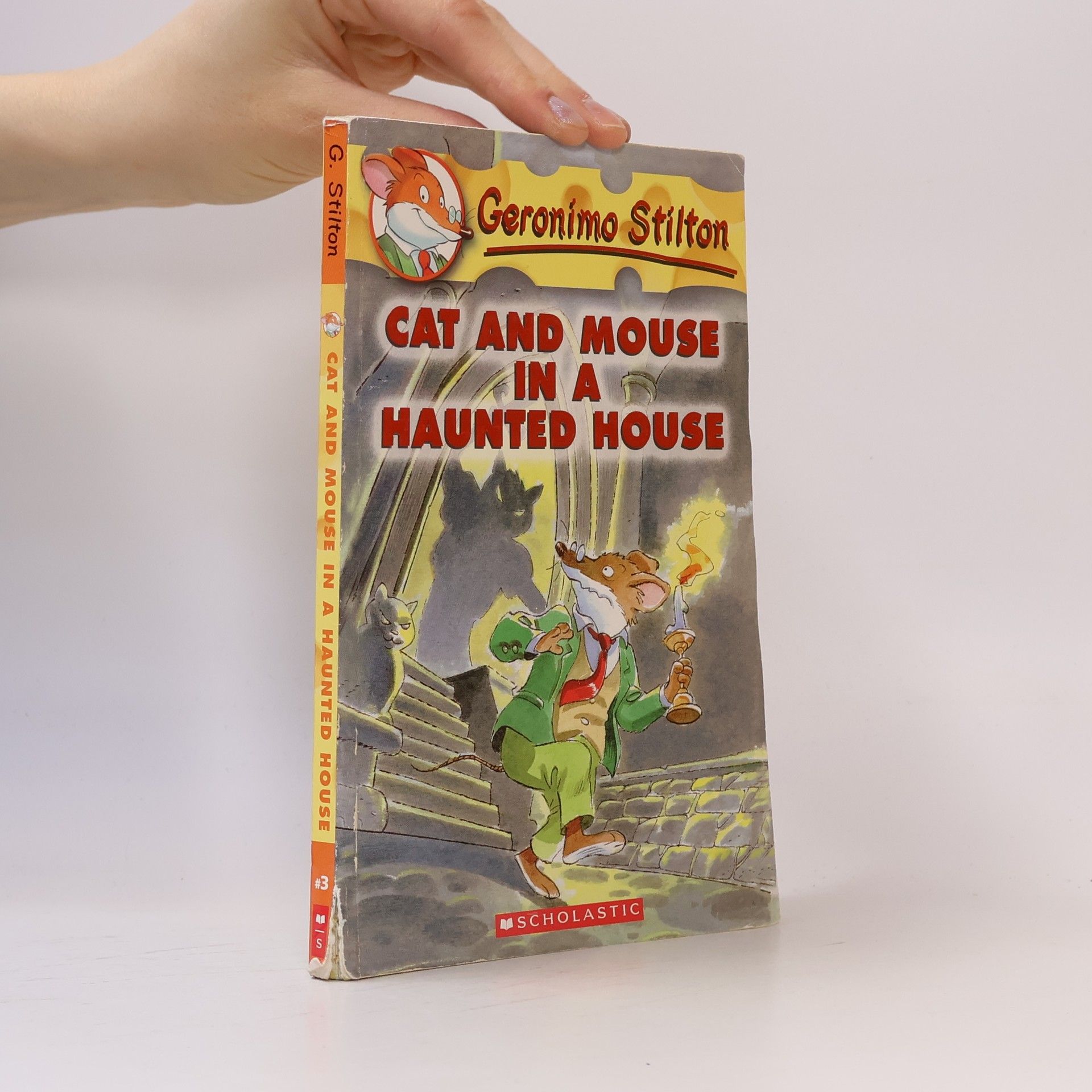 Elisabetta Dami Cat and mouse in a haunted house