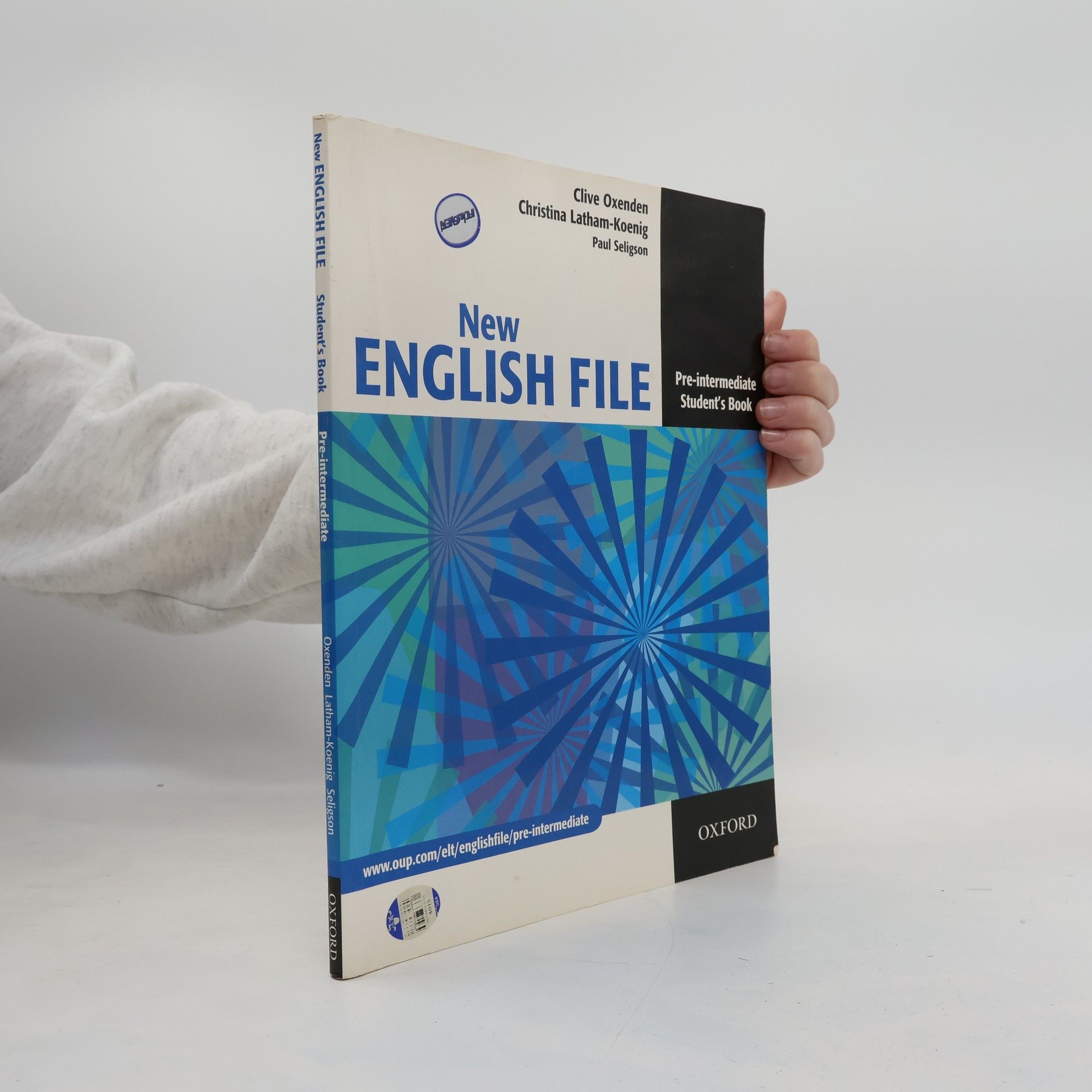 Clive Oxenden New English File. Pre-intermediate Student's Book