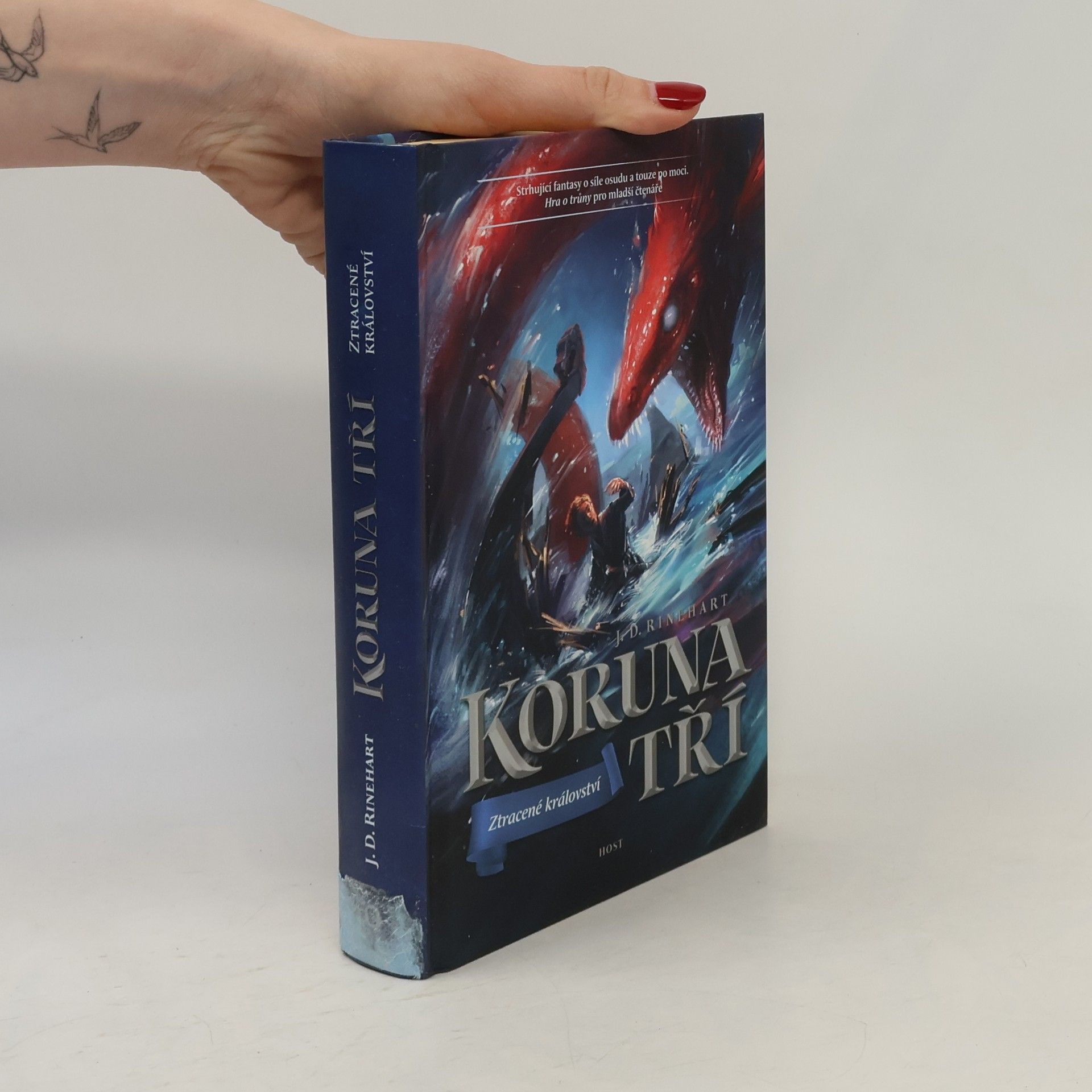J. D. Rinehart Koruna tří. Ztracené království