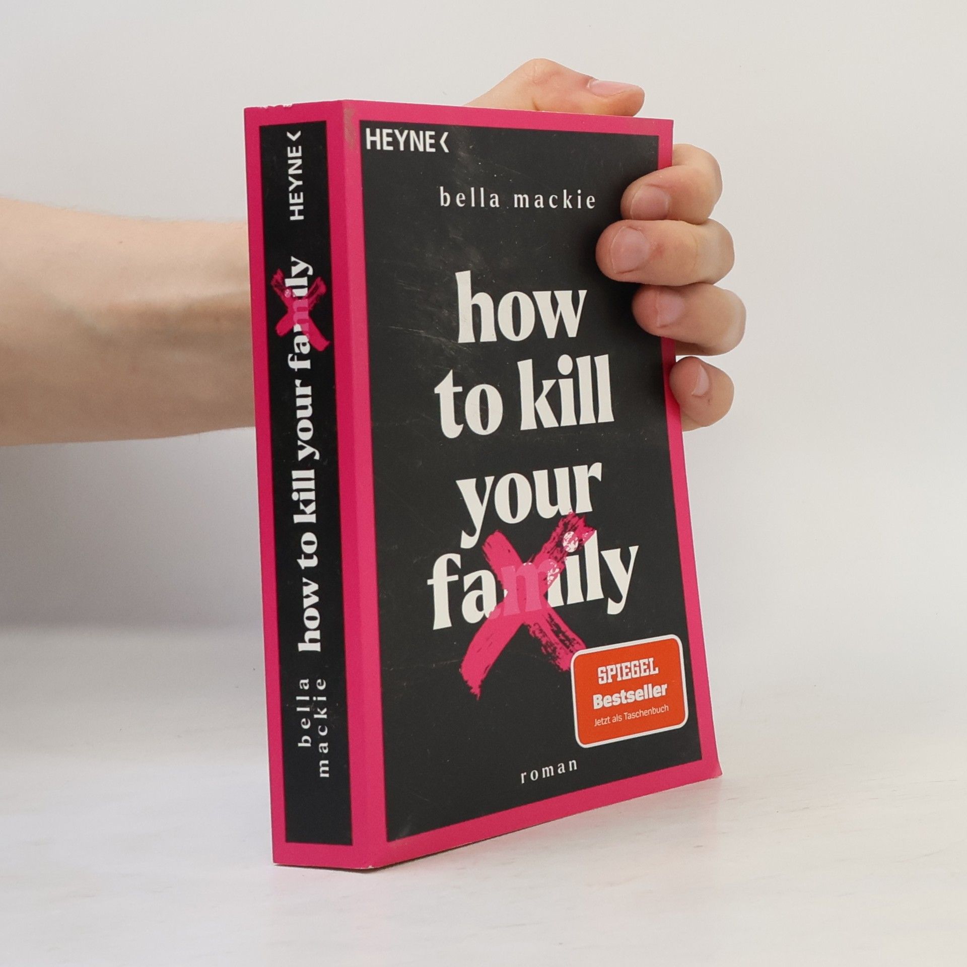 Bella Mackie How to kill your family