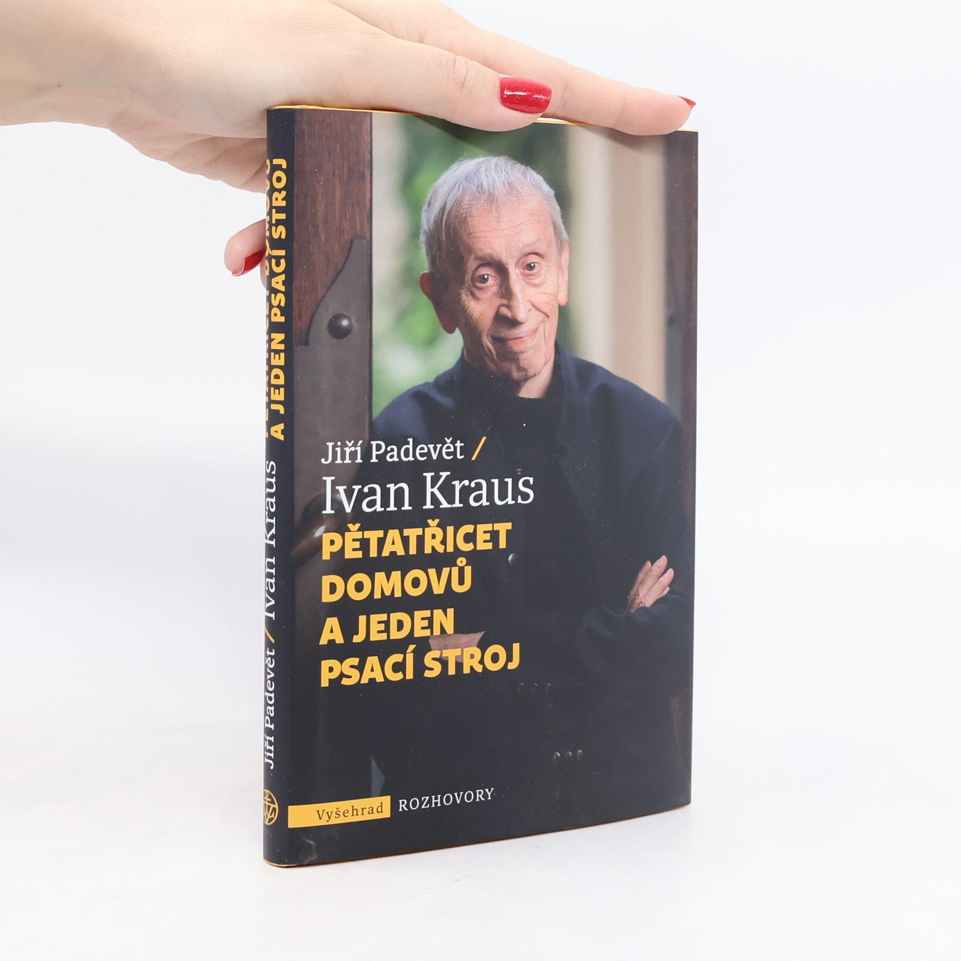 Jiří Padevět Pětatřicet domovů a jeden psací stroj
