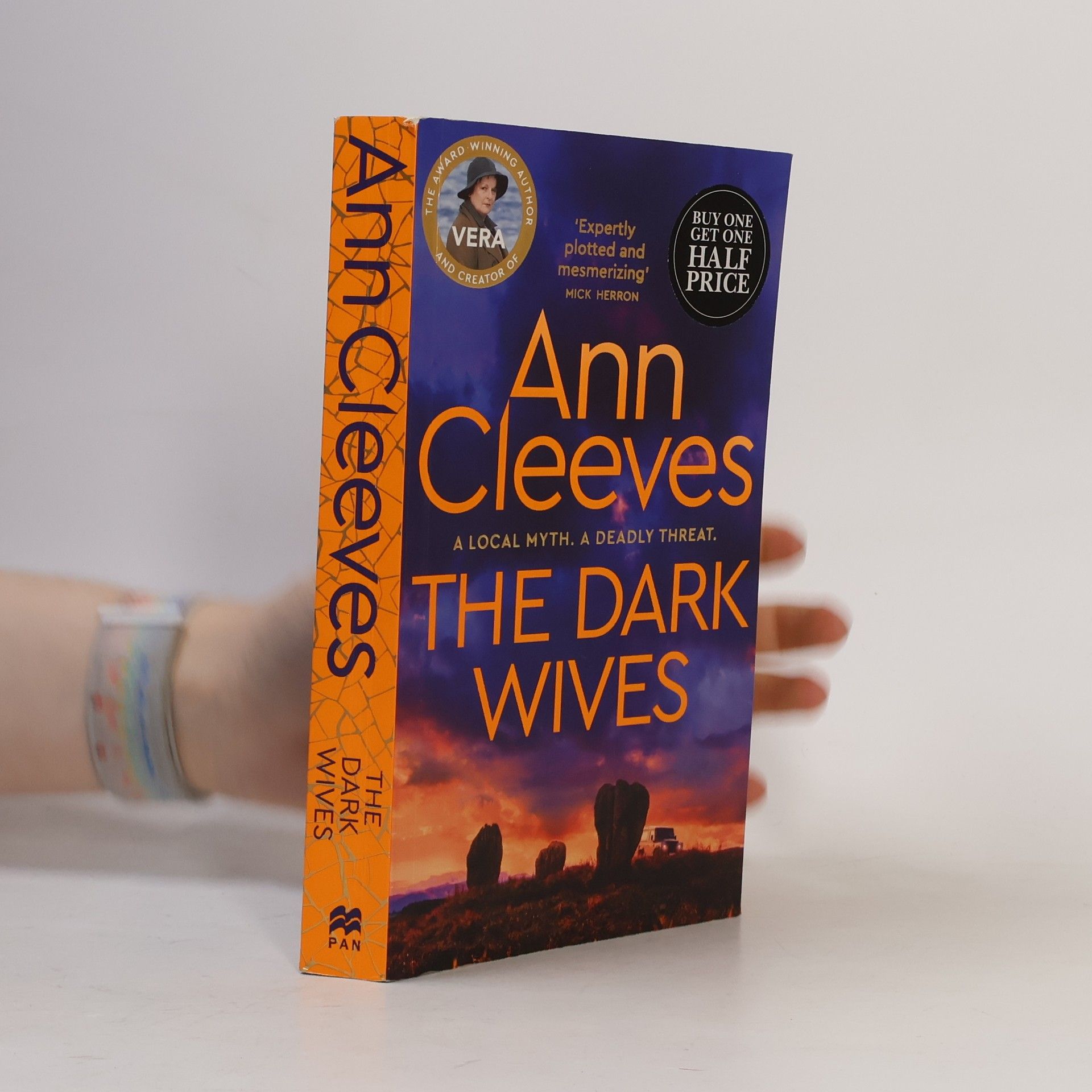Ann Cleeves The Dark Wives