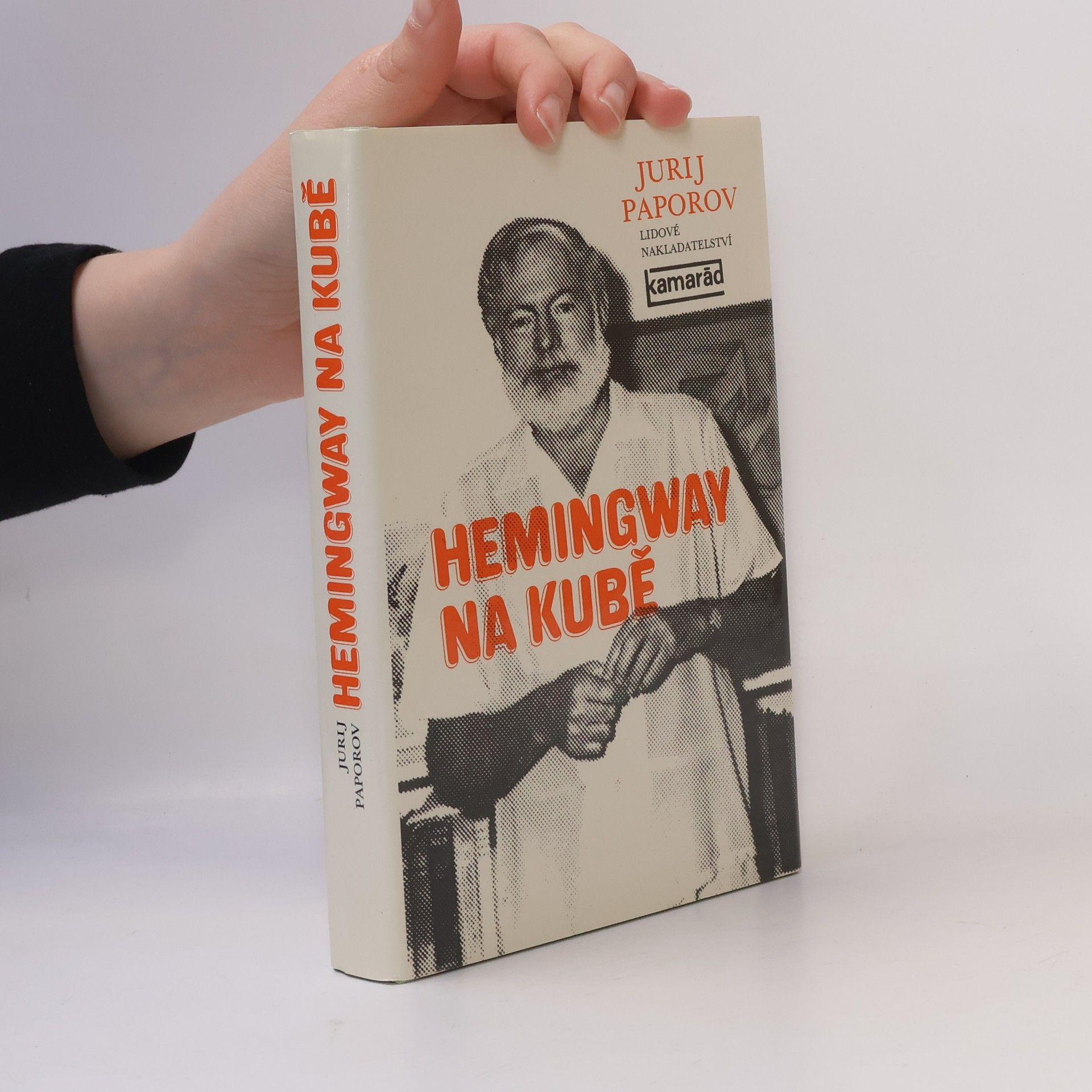 Jurij Paporov Hemingway na Kubě