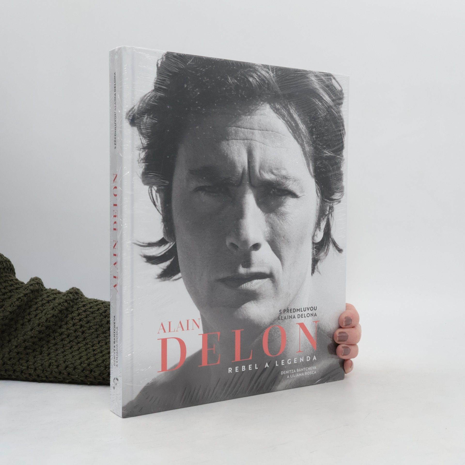 Denitza Bantcheva Alain Delon: Rebel a legenda