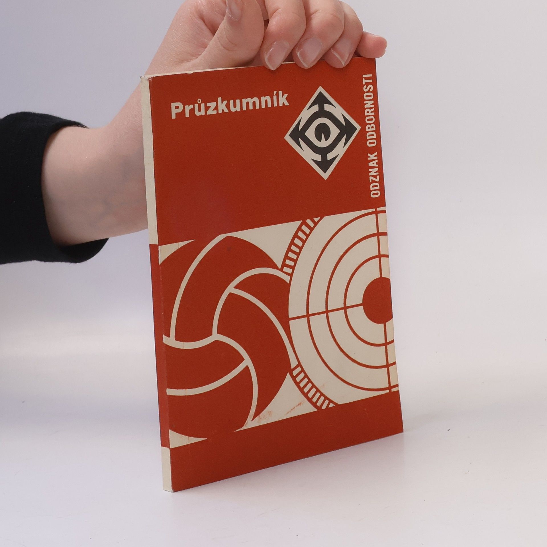 Karel Krátký Průzkumník : Rady a návody k plnění a získání odznaku odbornosti Průzkumník