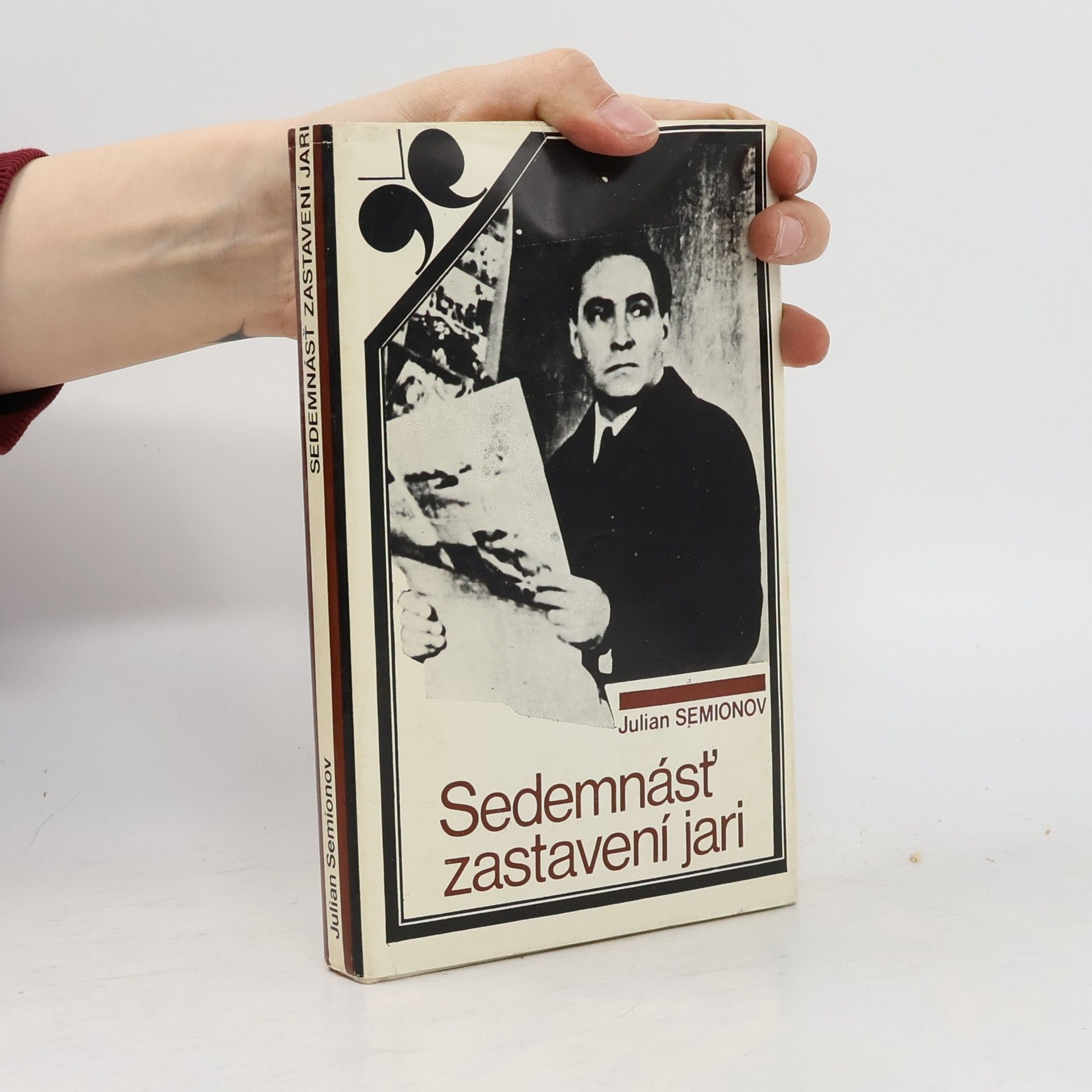 Julian Semionov Sedemnásť zastavení jari