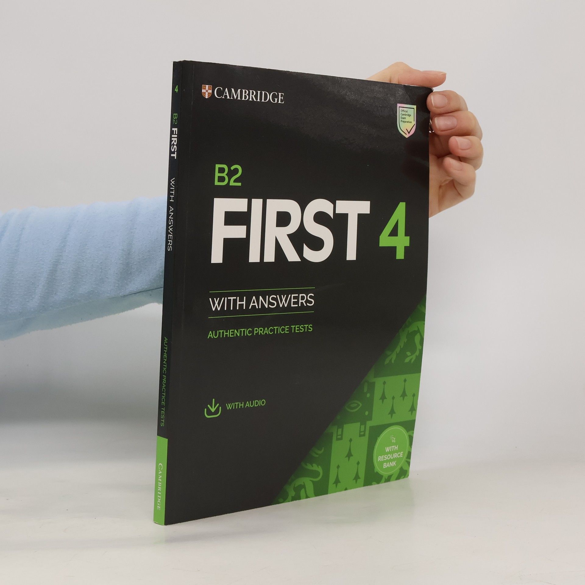 Autores varios B2 First 4 Student's Book with Answers with Audio with Resource Bank Authentic Practice Tests