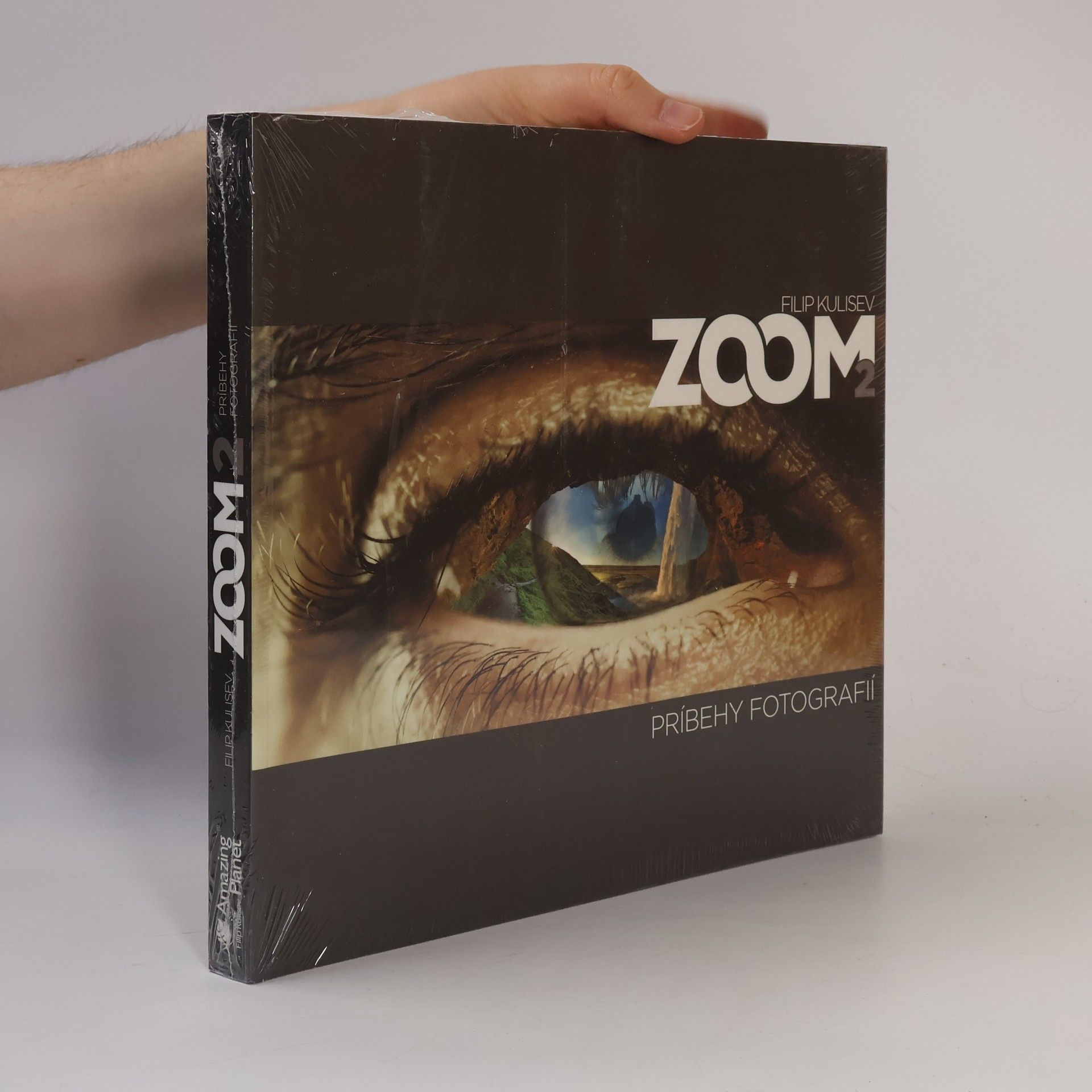 Filip Kulisev ZOOM 2 - Príbehy fotografií